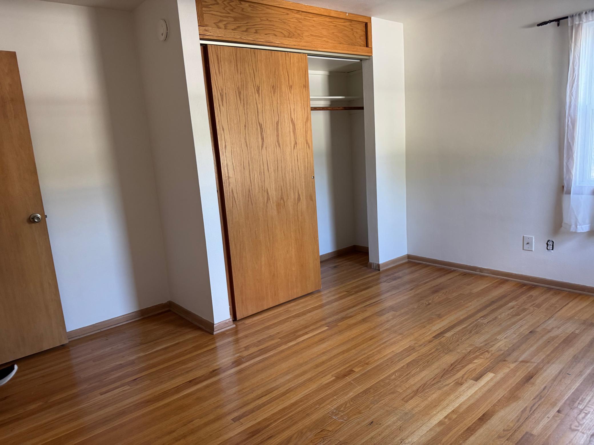 1959 triplex for sale at 1225 10th Street N in Fargo, ND — 2 bed, 1 bath (photo 16 of 18)