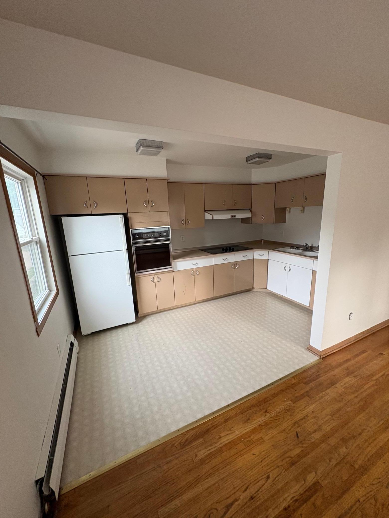 1959 triplex for sale at 1225 10th Street N in Fargo, ND — 2 bed, 1 bath (photo 9 of 18)