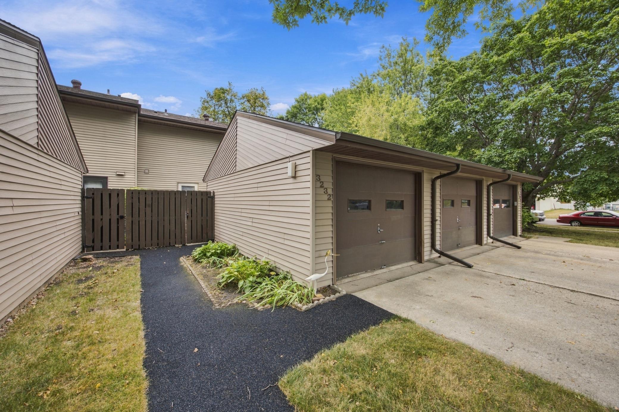 3232 2nd Street N, Fargo, ND
