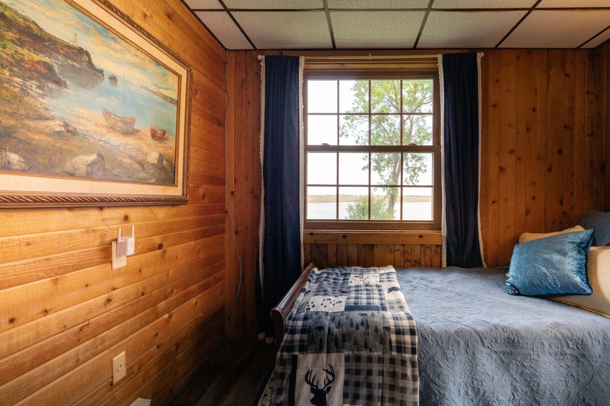 1958 single family home for sale at 2981 E Lakeside Road in Jamestown, ND — 3 bed, 2 bath (photo 28 of 69)