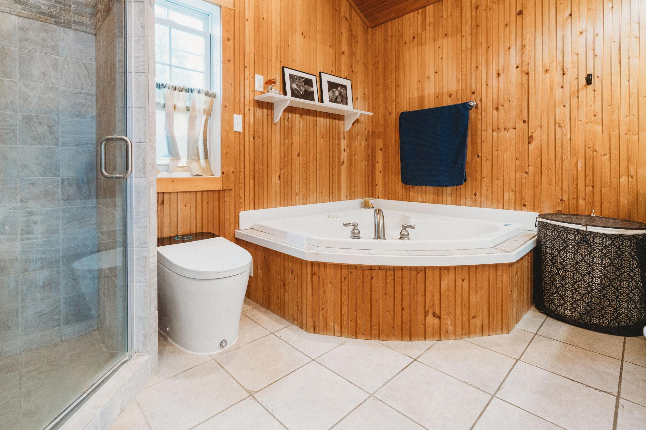 1958 single family home for sale at 2981 E Lakeside Road in Jamestown, ND — 3 bed, 2 bath (photo 40 of 69)