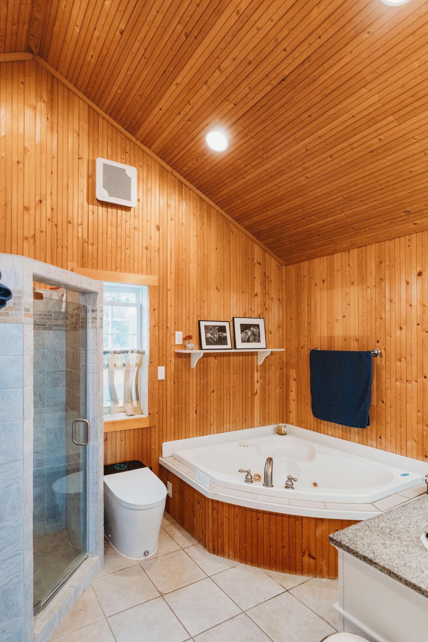 1958 single family home for sale at 2981 E Lakeside Road in Jamestown, ND — 3 bed, 2 bath (photo 44 of 69)