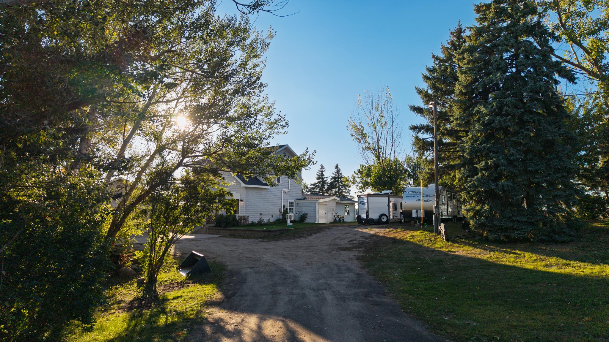 1958 single family home for sale at 2981 E Lakeside Road in Jamestown, ND — 3 bed, 2 bath (photo 69 of 69)