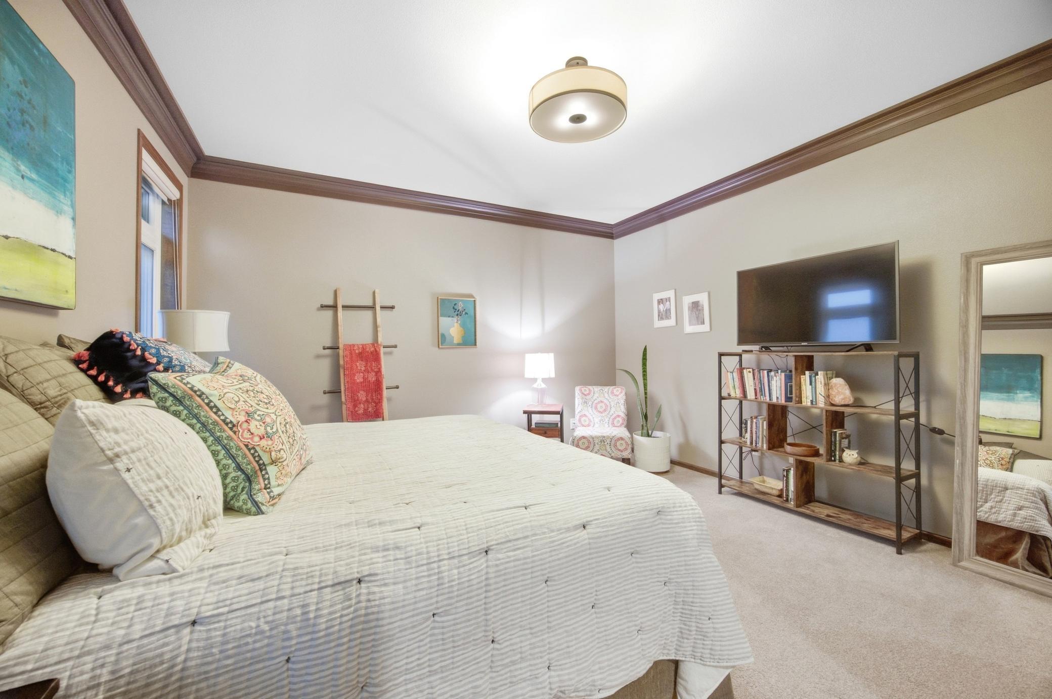 2015 single family home for sale at 7045 Golden Valley Parkway S in Fargo, ND — 6 bed, 3 bath (photo 31 of 67)