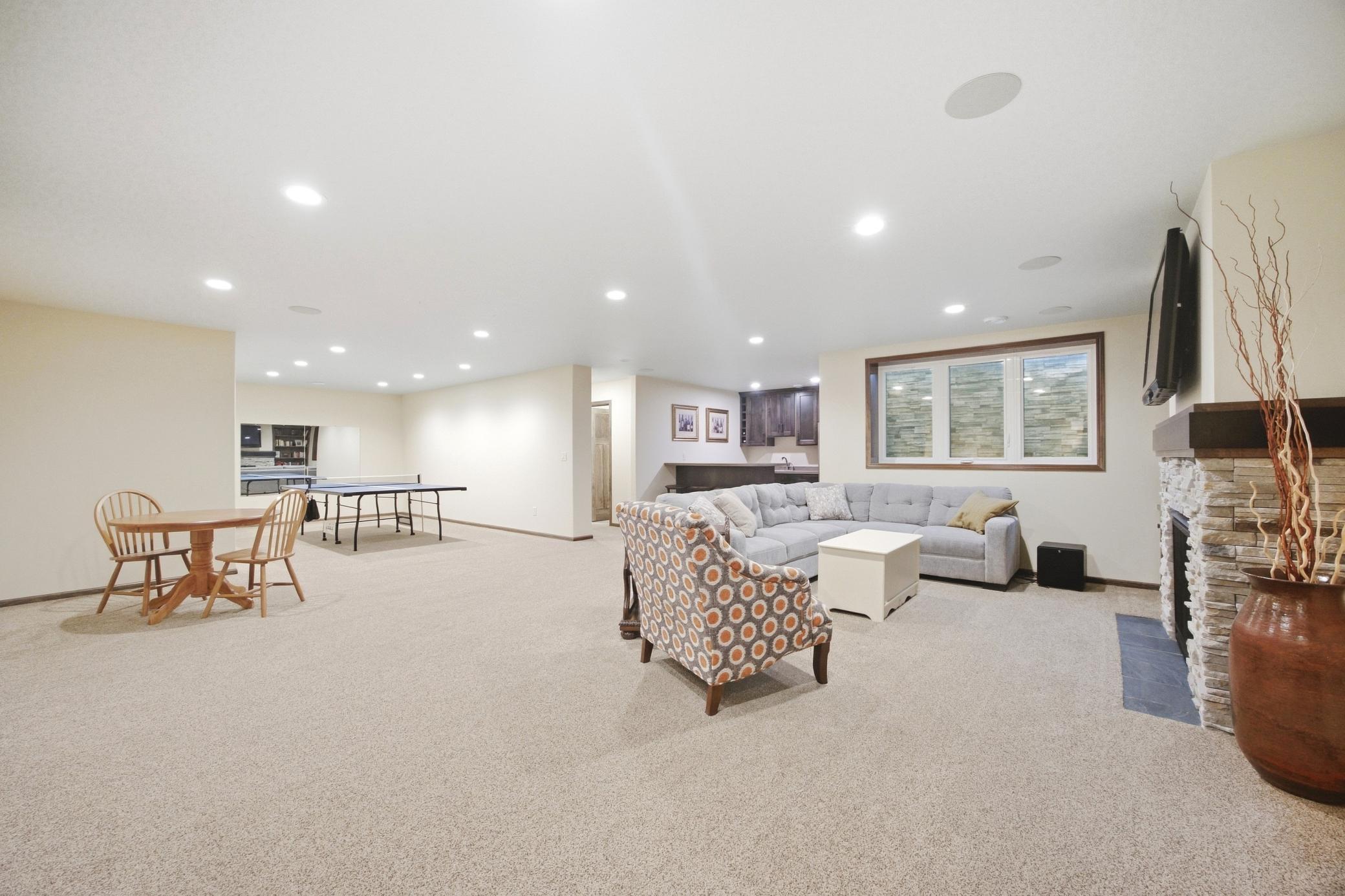 2015 single family home for sale at 7045 Golden Valley Parkway S in Fargo, ND — 6 bed, 3 bath (photo 36 of 67)