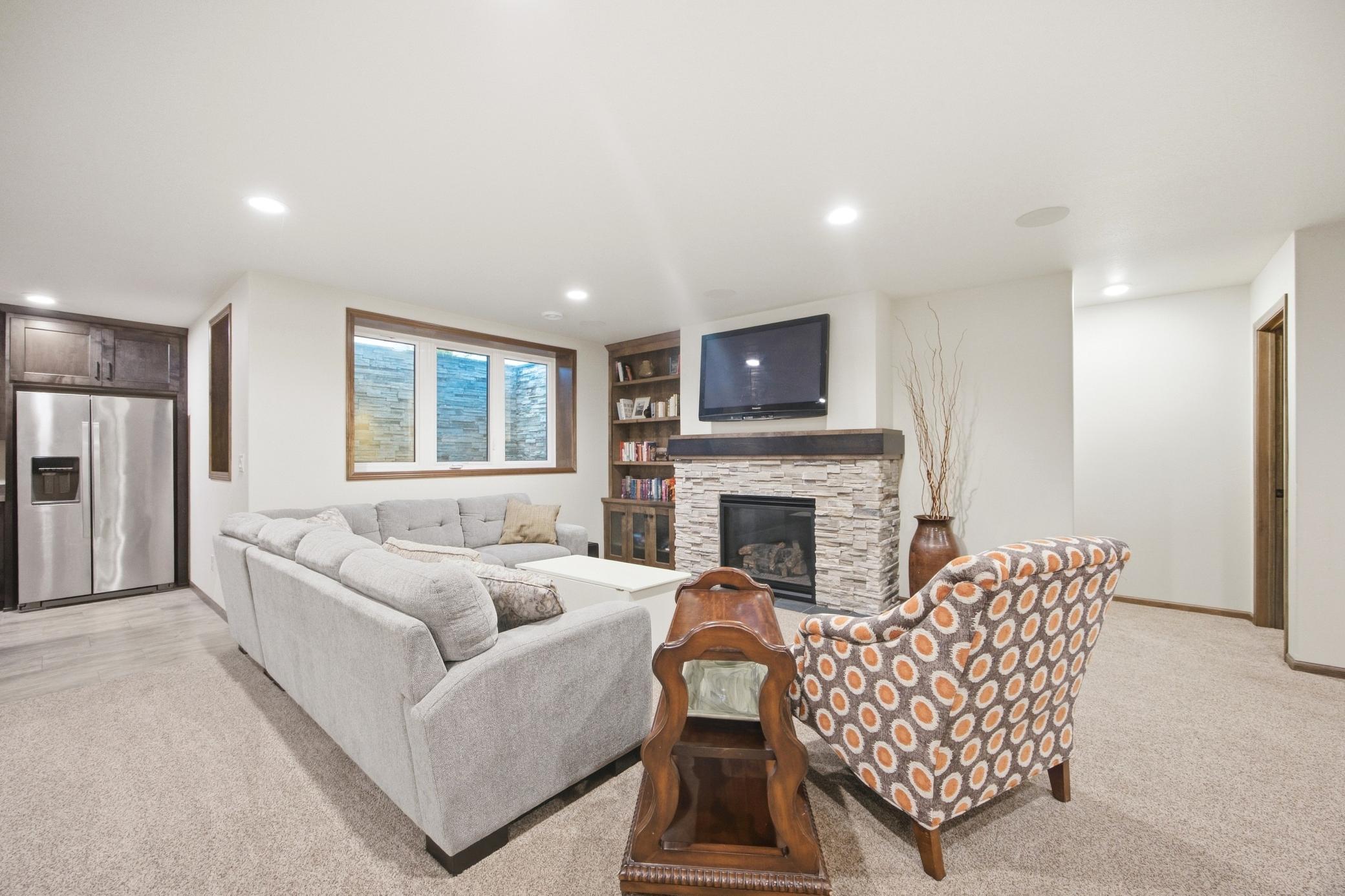 2015 single family home for sale at 7045 Golden Valley Parkway S in Fargo, ND — 6 bed, 3 bath (photo 37 of 67)