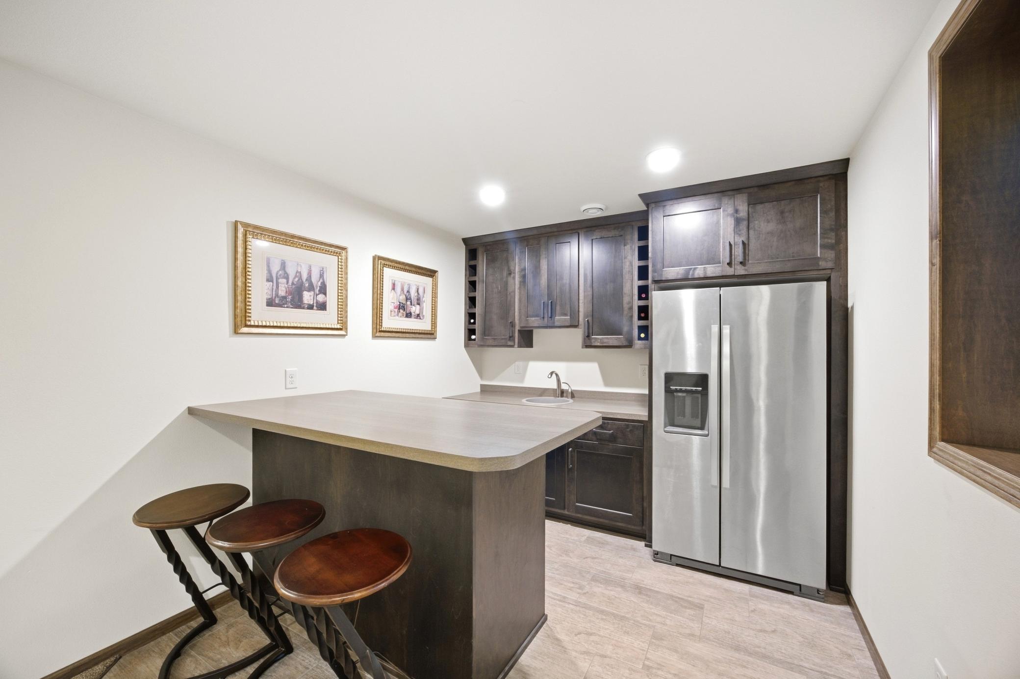 2015 single family home for sale at 7045 Golden Valley Parkway S in Fargo, ND — 6 bed, 3 bath (photo 39 of 67)