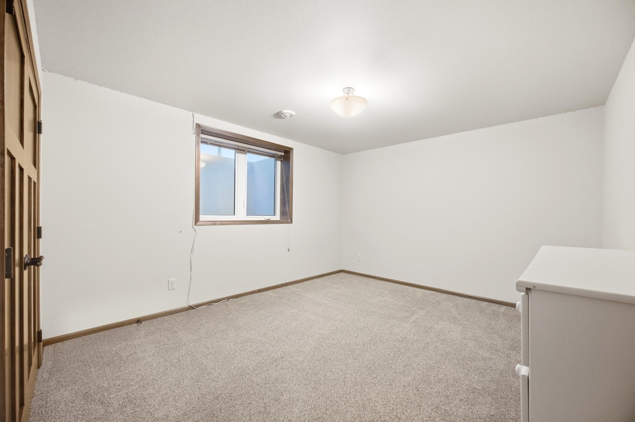 2015 single family home for sale at 7045 Golden Valley Parkway S in Fargo, ND — 6 bed, 3 bath (photo 43 of 67)