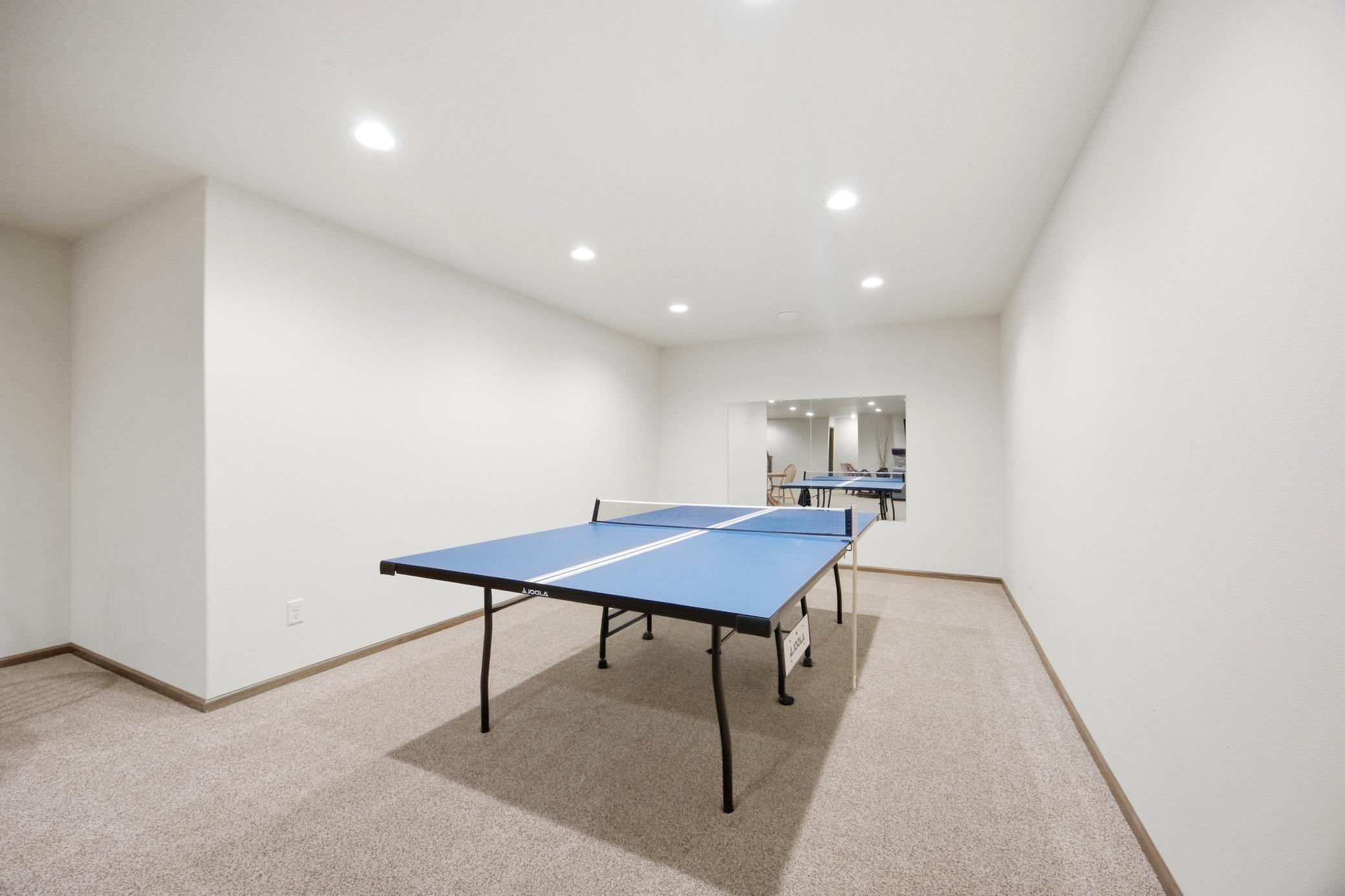 2015 single family home for sale at 7045 Golden Valley Parkway S in Fargo, ND — 6 bed, 3 bath (photo 46 of 67)
