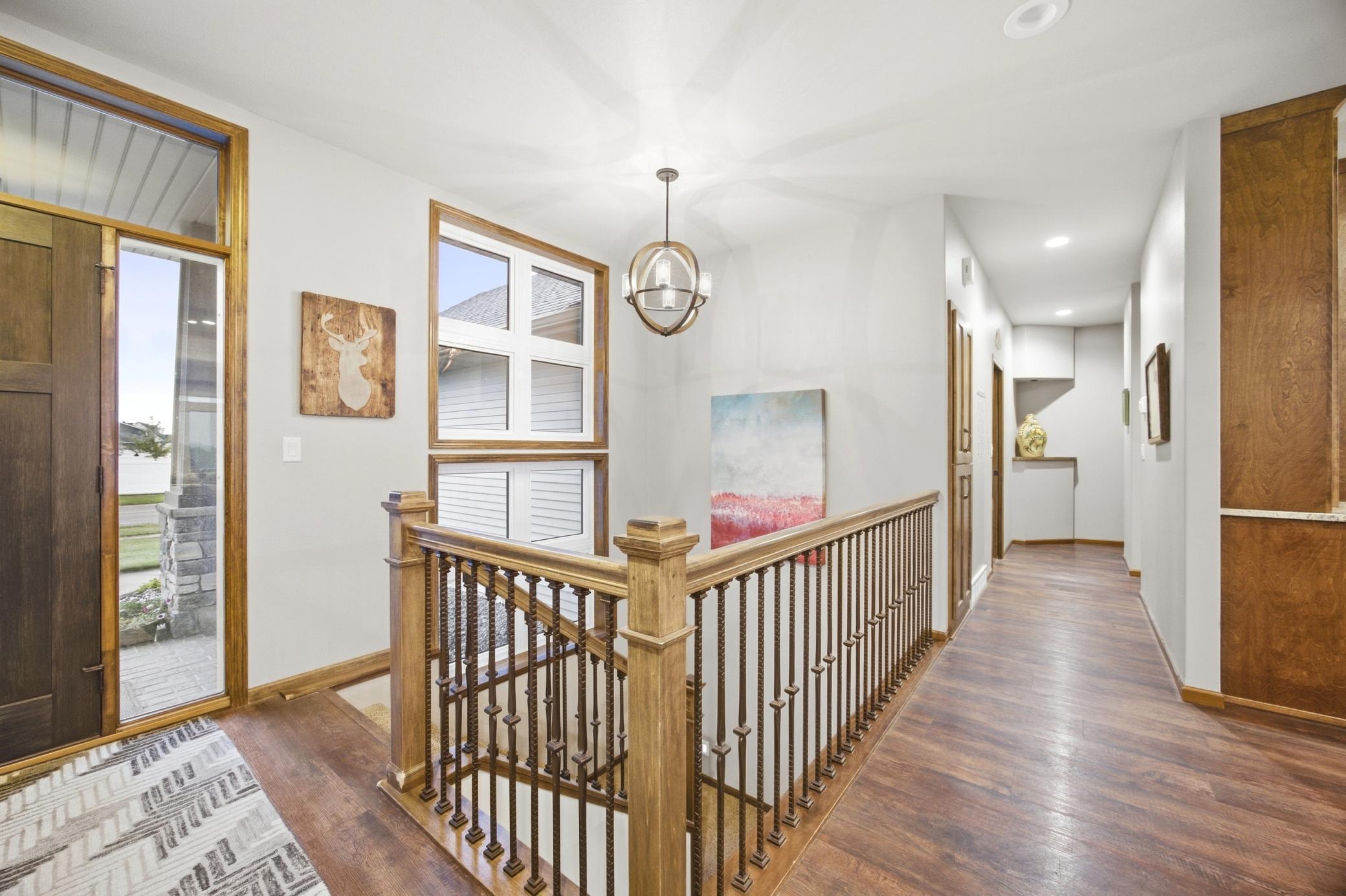 2015 single family home for sale at 7045 Golden Valley Parkway S in Fargo, ND — 6 bed, 3 bath (photo 6 of 67)