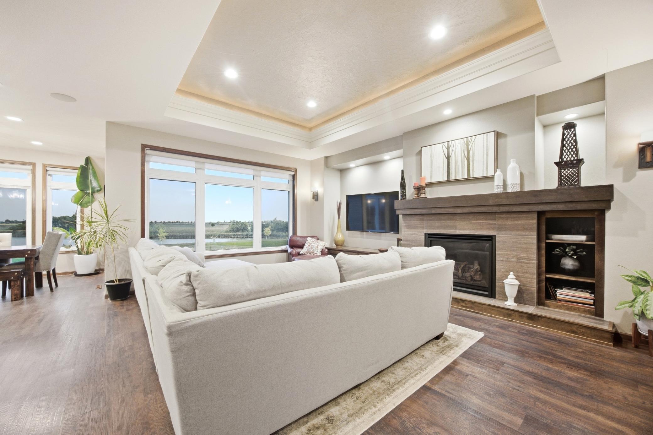 2015 single family home for sale at 7045 Golden Valley Parkway S in Fargo, ND — 6 bed, 3 bath (photo 8 of 67)
