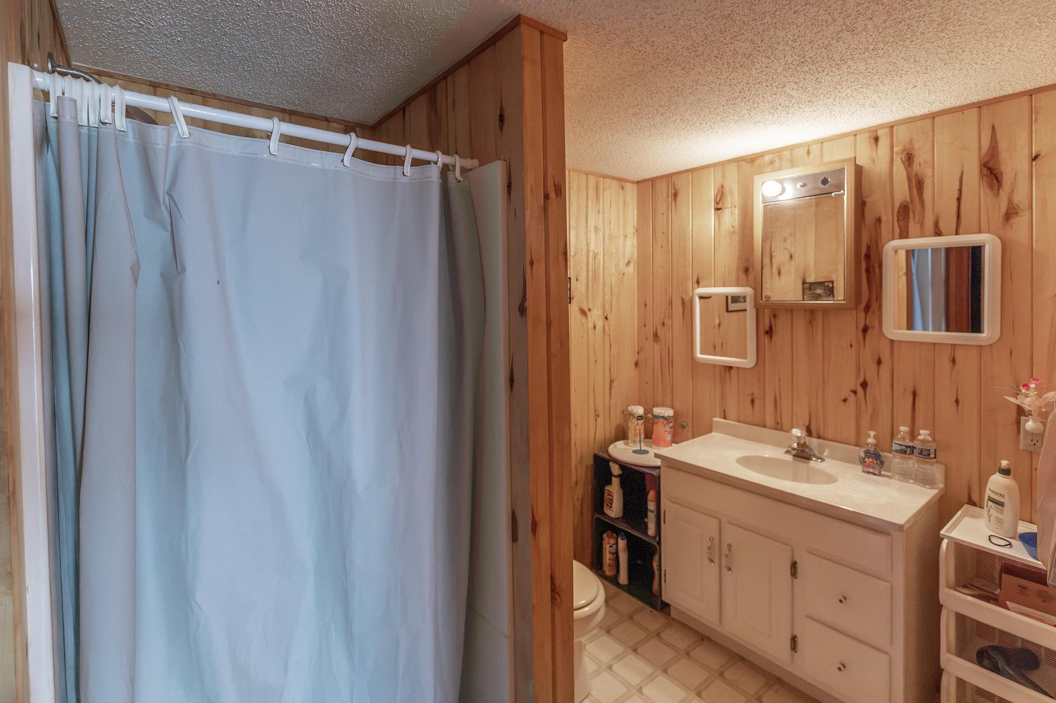 1960 single family home for sale at 4444 Mission Road in Nisswa, MN — 1 bed, 2 bath (photo 19 of 31)