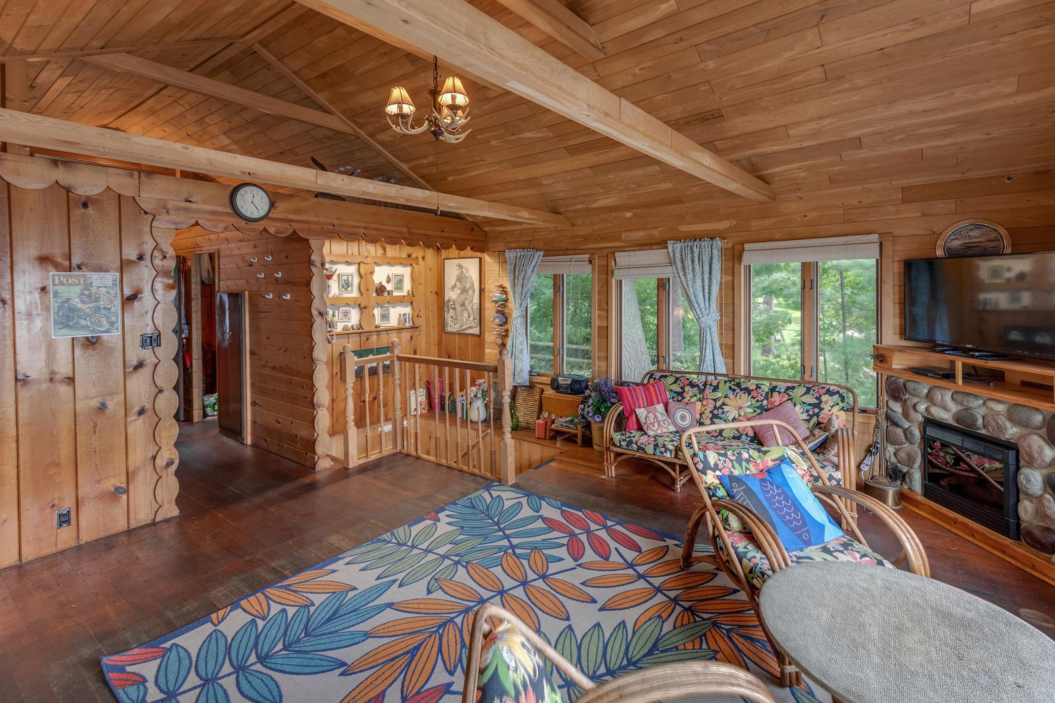 1960 single family home for sale at 4444 Mission Road in Nisswa, MN — 1 bed, 2 bath (photo 5 of 31)
