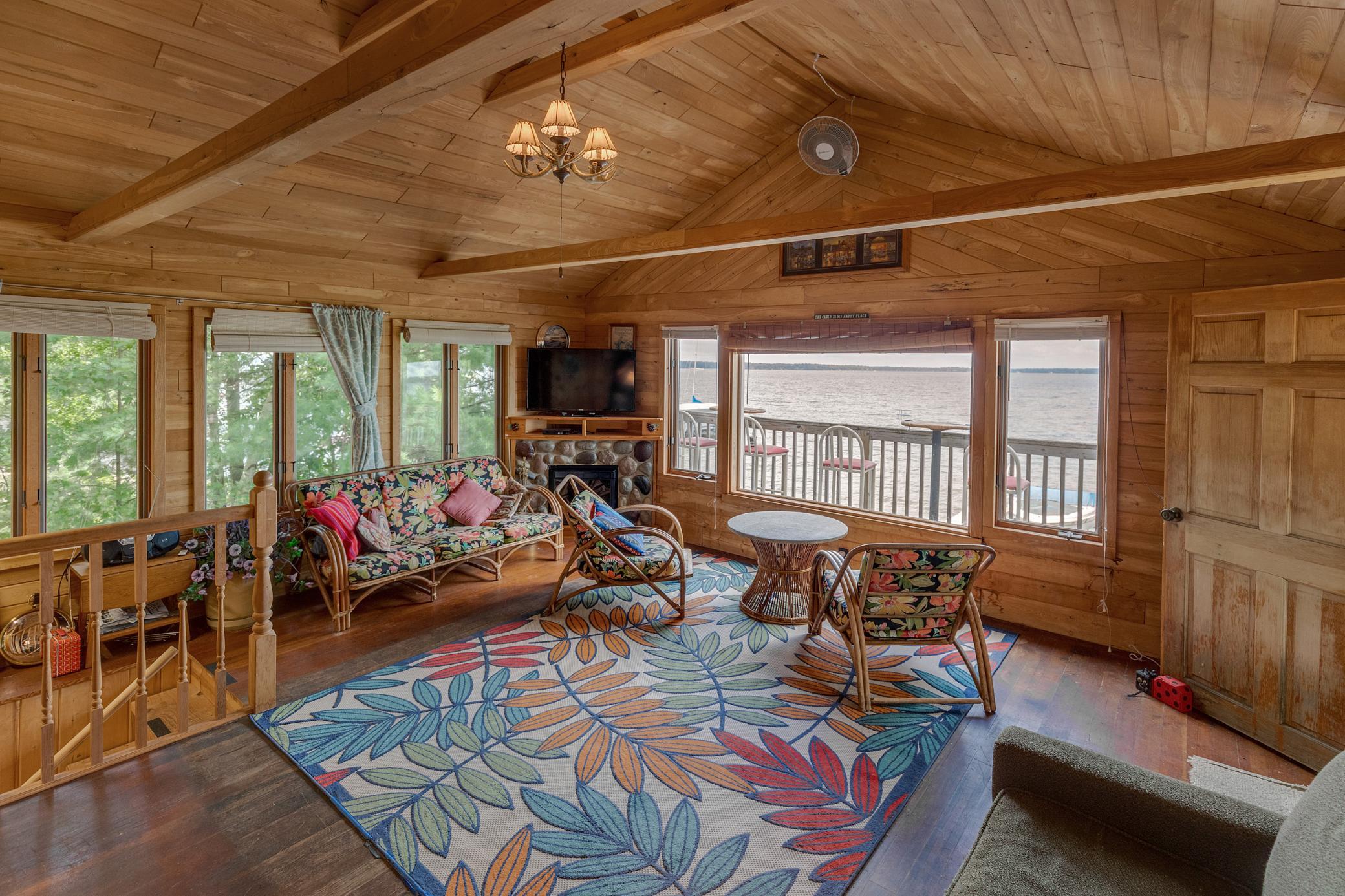 1960 single family home for sale at 4444 Mission Road in Nisswa, MN — 1 bed, 2 bath (photo 7 of 31)