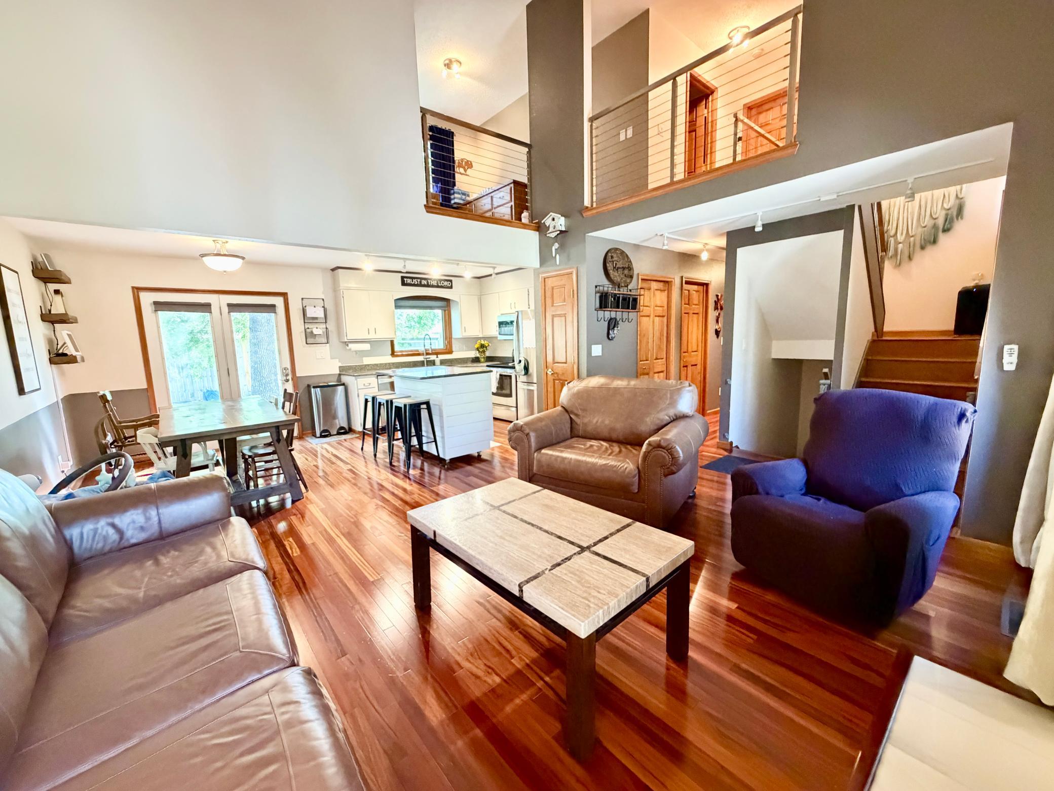1977 single family home for sale at 1825 Prairie Lane S in Fargo, ND — 4 bed, 3 bath (photo 2 of 32)
