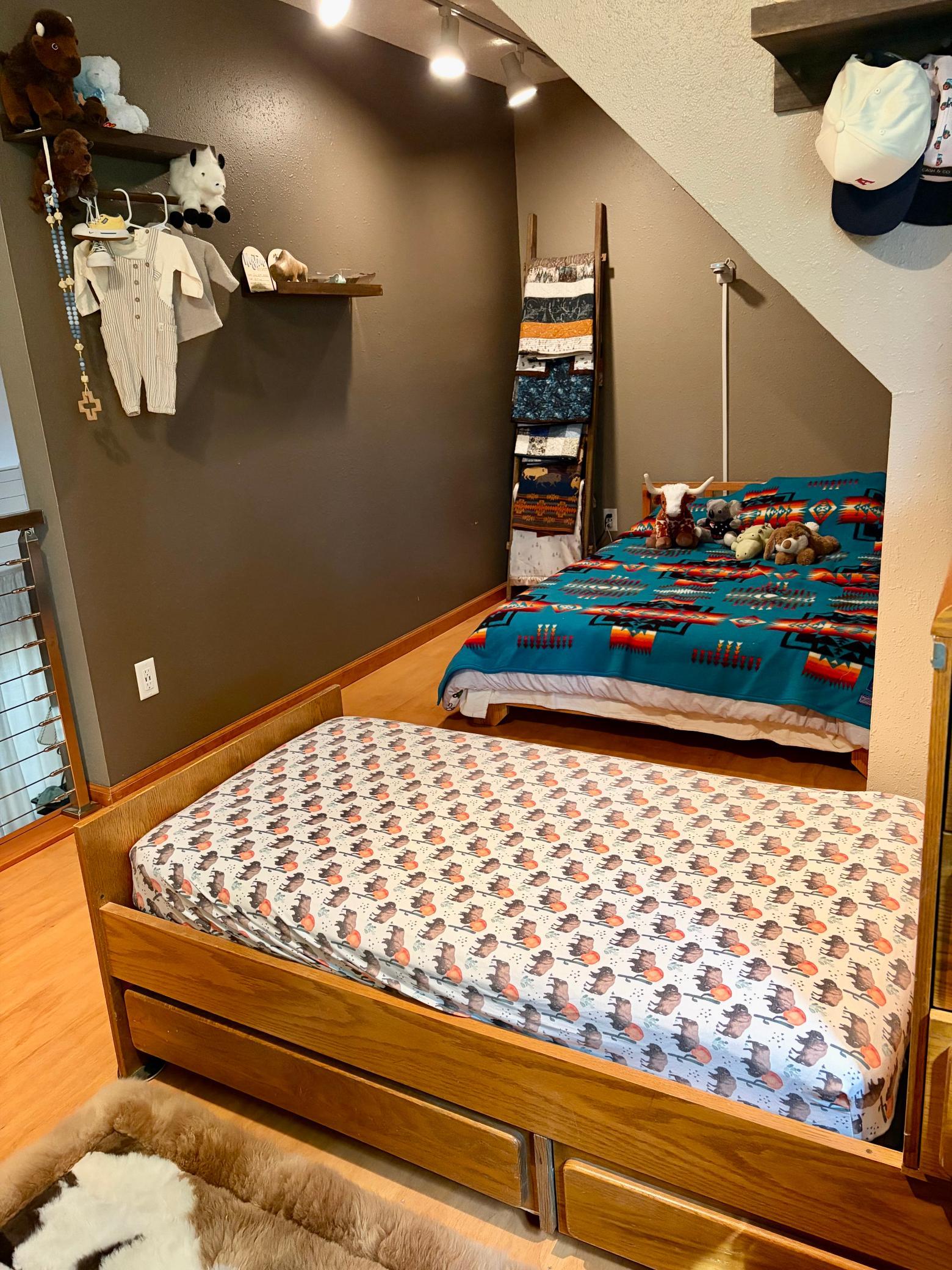 1977 single family home for sale at 1825 Prairie Lane S in Fargo, ND — 4 bed, 3 bath (photo 5 of 32)
