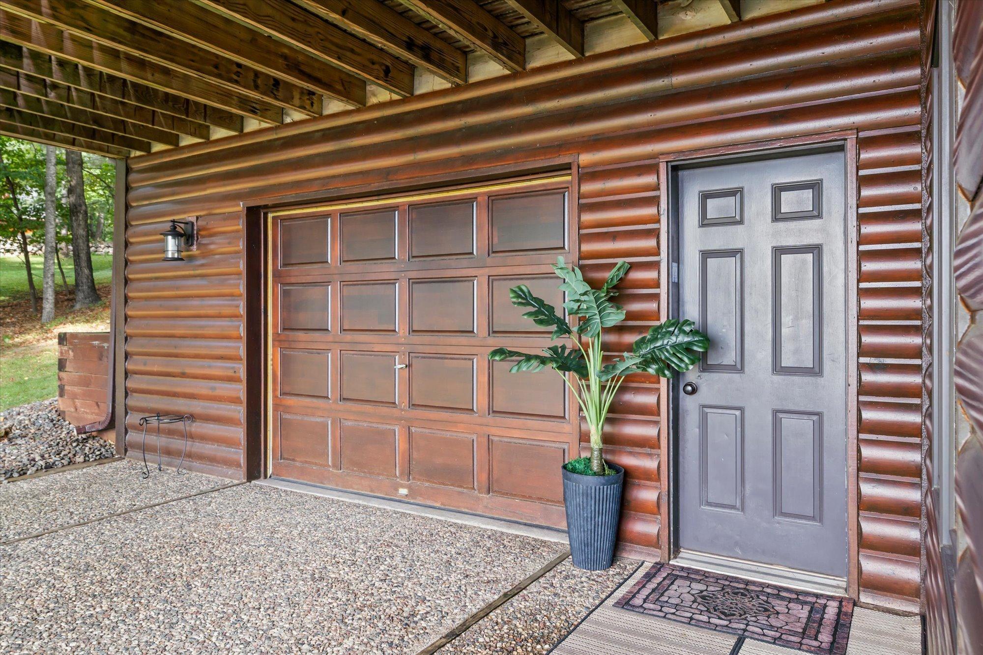 1989 single family home for sale at 12462 Anchor Point Road in Crosslake, MN — 4 bed, 4 bath (photo 12 of 61)
