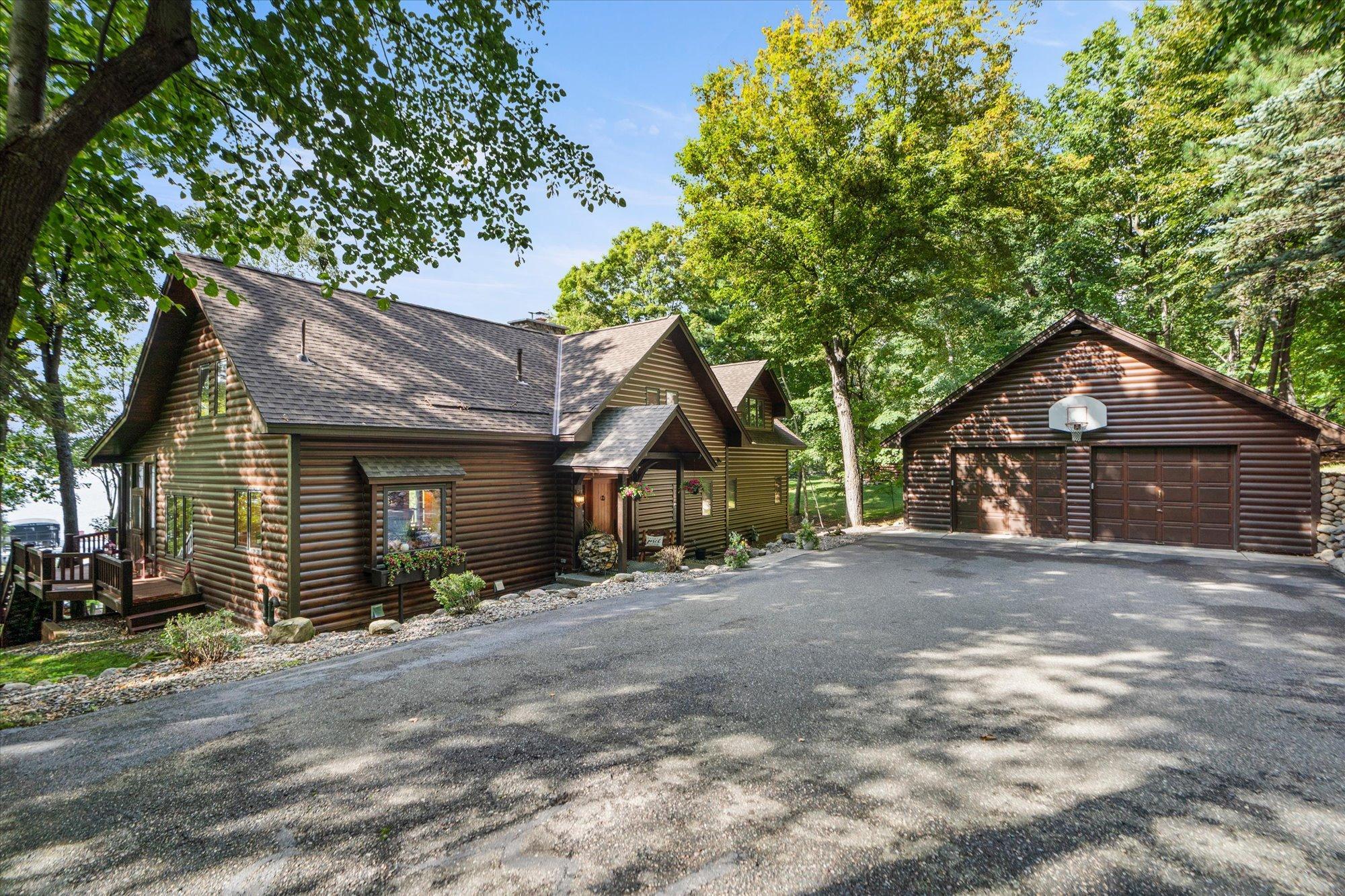 1989 single family home for sale at 12462 Anchor Point Road in Crosslake, MN — 4 bed, 4 bath (photo 14 of 61)