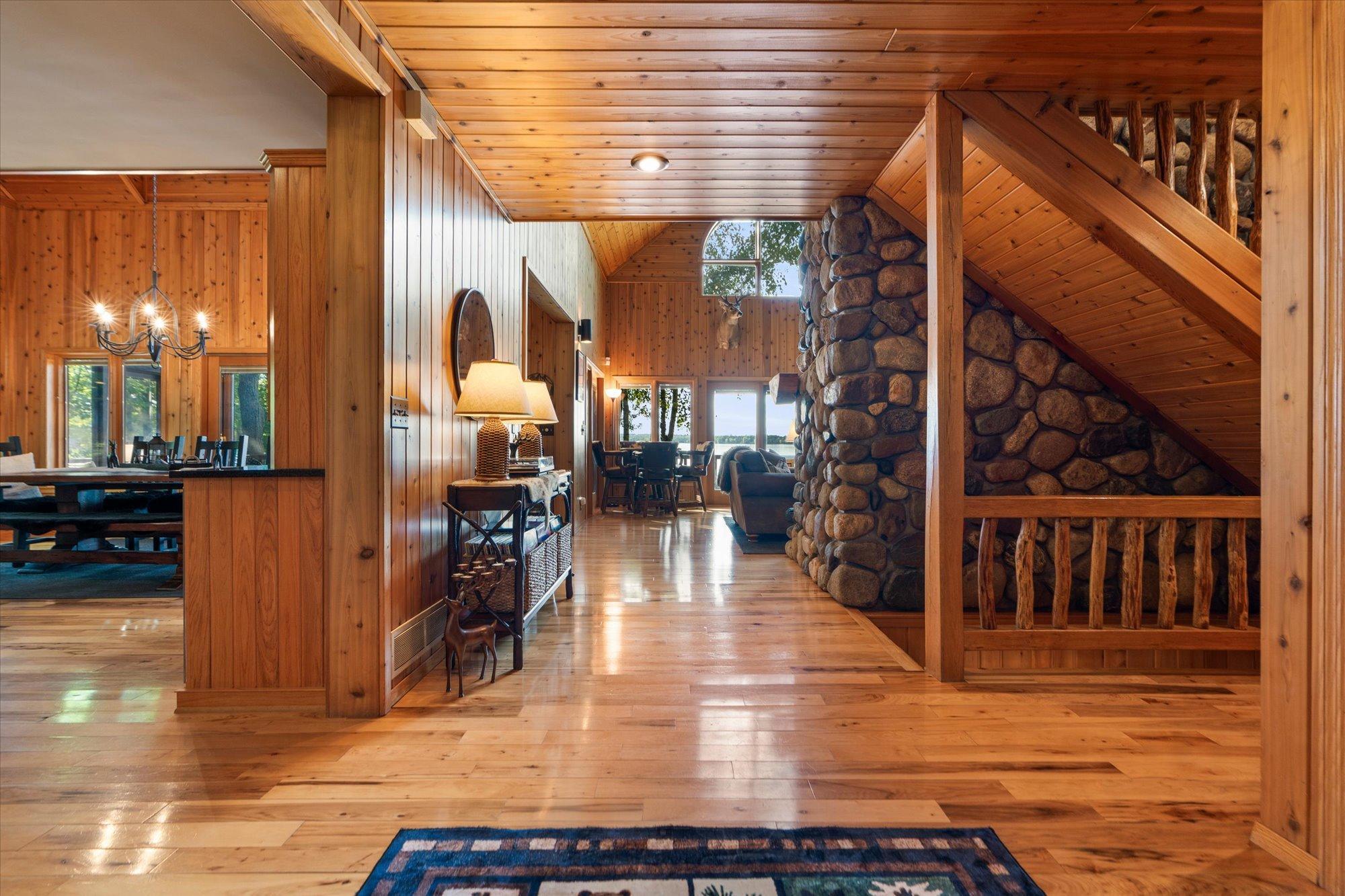 1989 single family home for sale at 12462 Anchor Point Road in Crosslake, MN — 4 bed, 4 bath (photo 16 of 61)