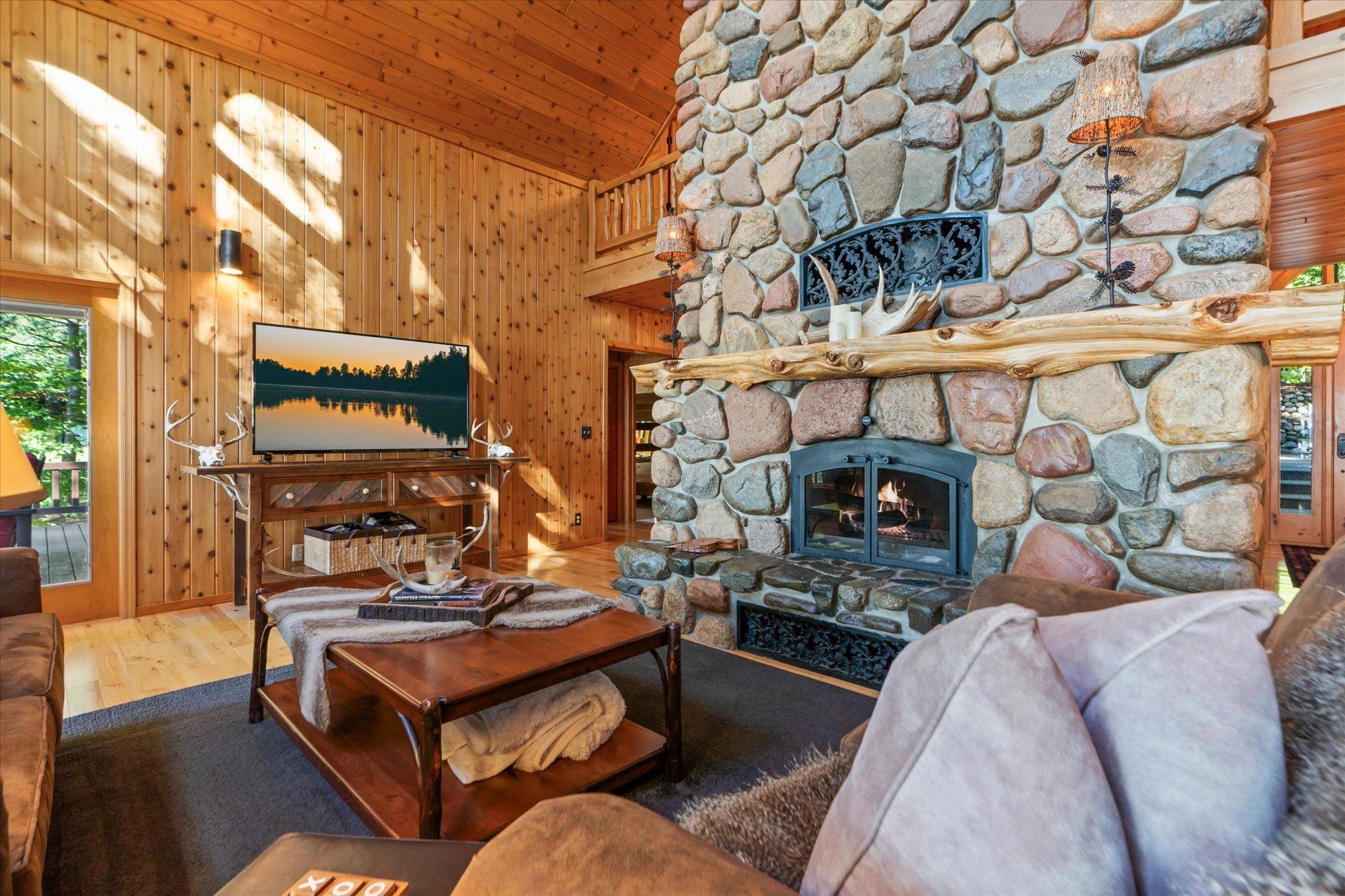 1989 single family home for sale at 12462 Anchor Point Road in Crosslake, MN — 4 bed, 4 bath (photo 21 of 61)
