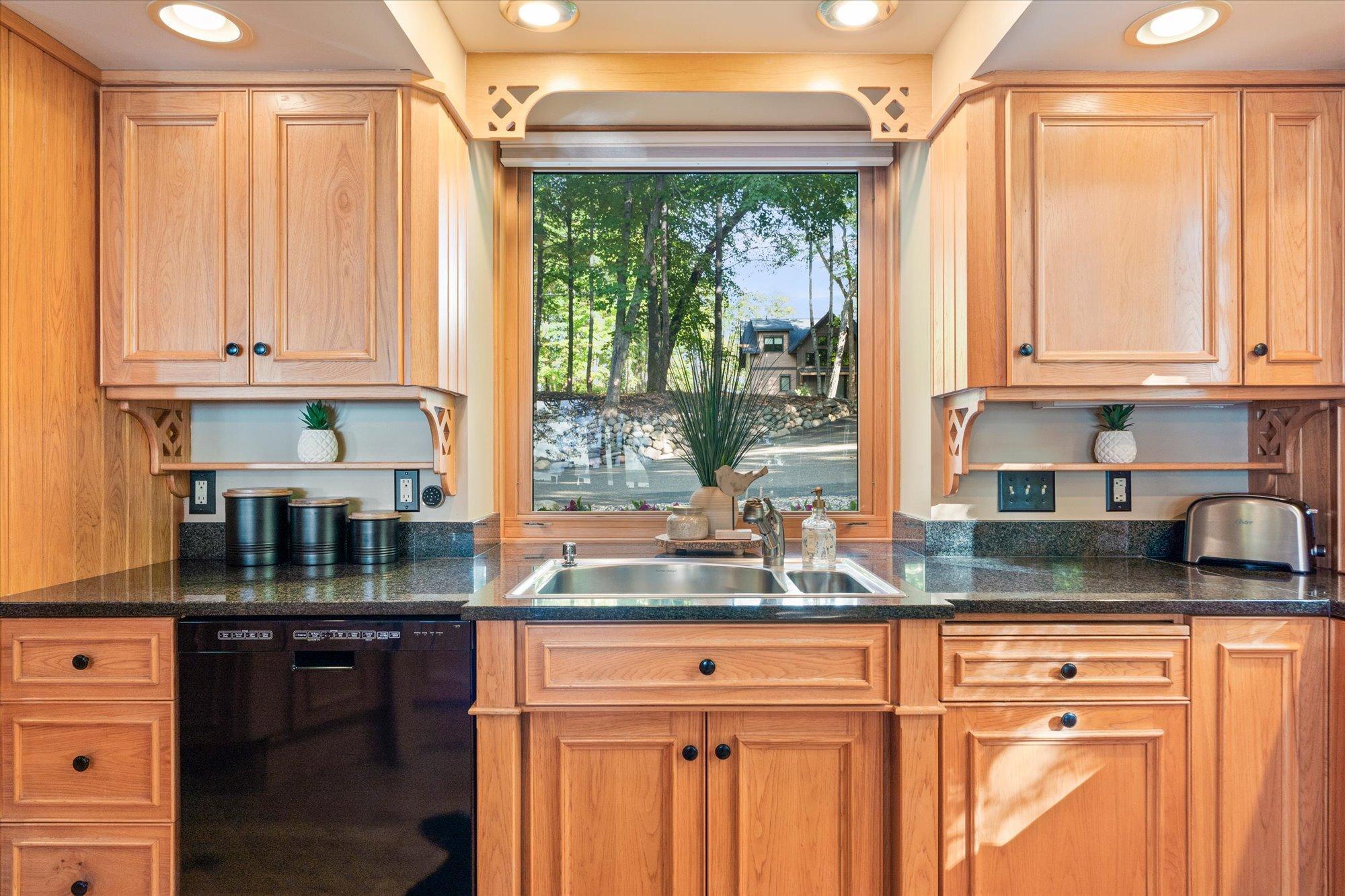 1989 single family home for sale at 12462 Anchor Point Road in Crosslake, MN — 4 bed, 4 bath (photo 25 of 61)