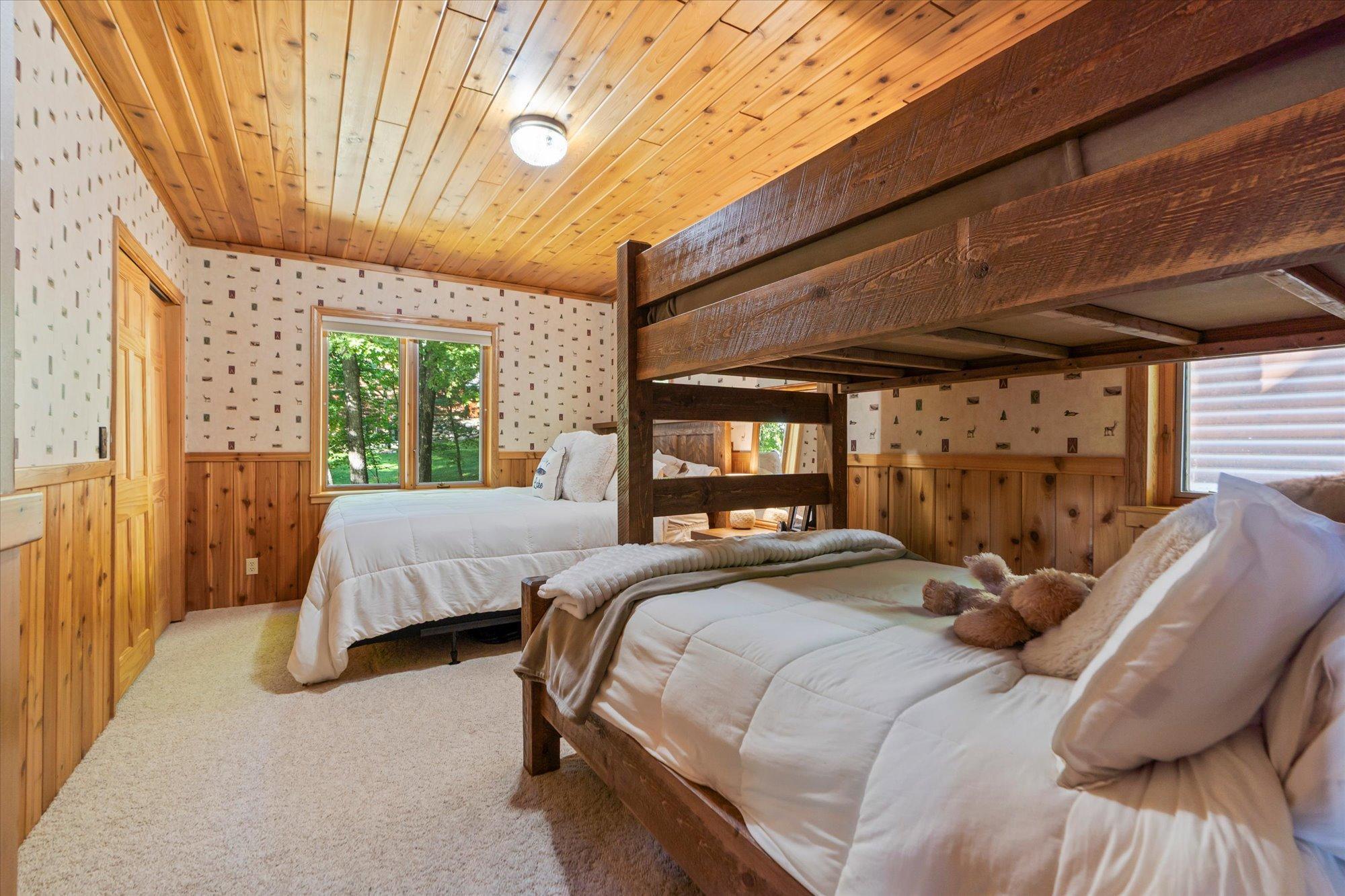 1989 single family home for sale at 12462 Anchor Point Road in Crosslake, MN — 4 bed, 4 bath (photo 34 of 61)