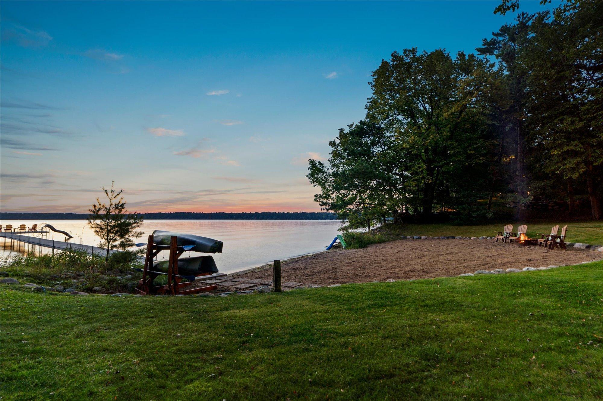 1989 single family home for sale at 12462 Anchor Point Road in Crosslake, MN — 4 bed, 4 bath (photo 7 of 61)