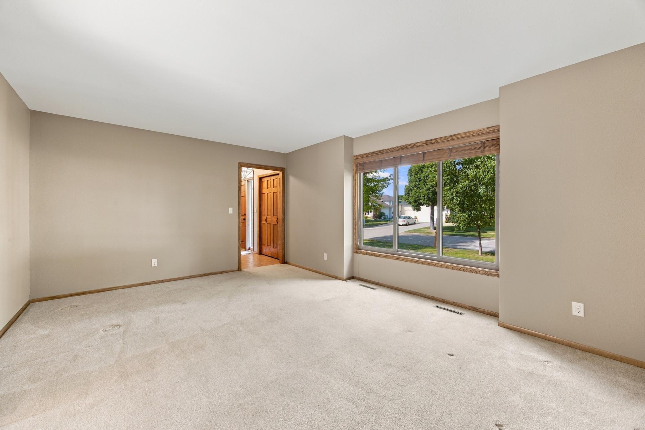 1987 single family home for sale at 2802 28th Avenue S in Fargo, ND — 3 bed, 3 bath (photo 14 of 29)