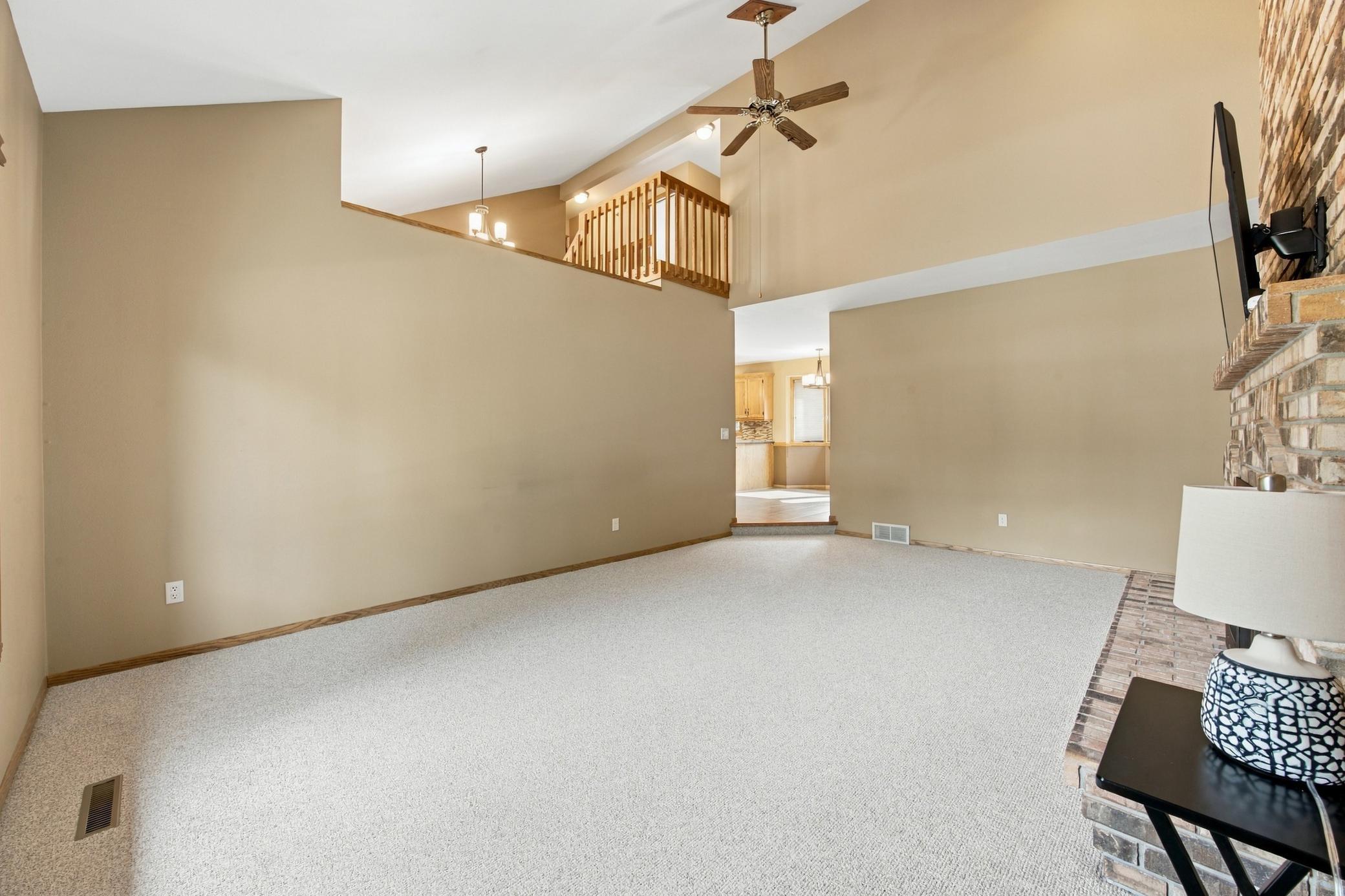 1987 single family home for sale at 2802 28th Avenue S in Fargo, ND — 3 bed, 3 bath (photo 16 of 29)