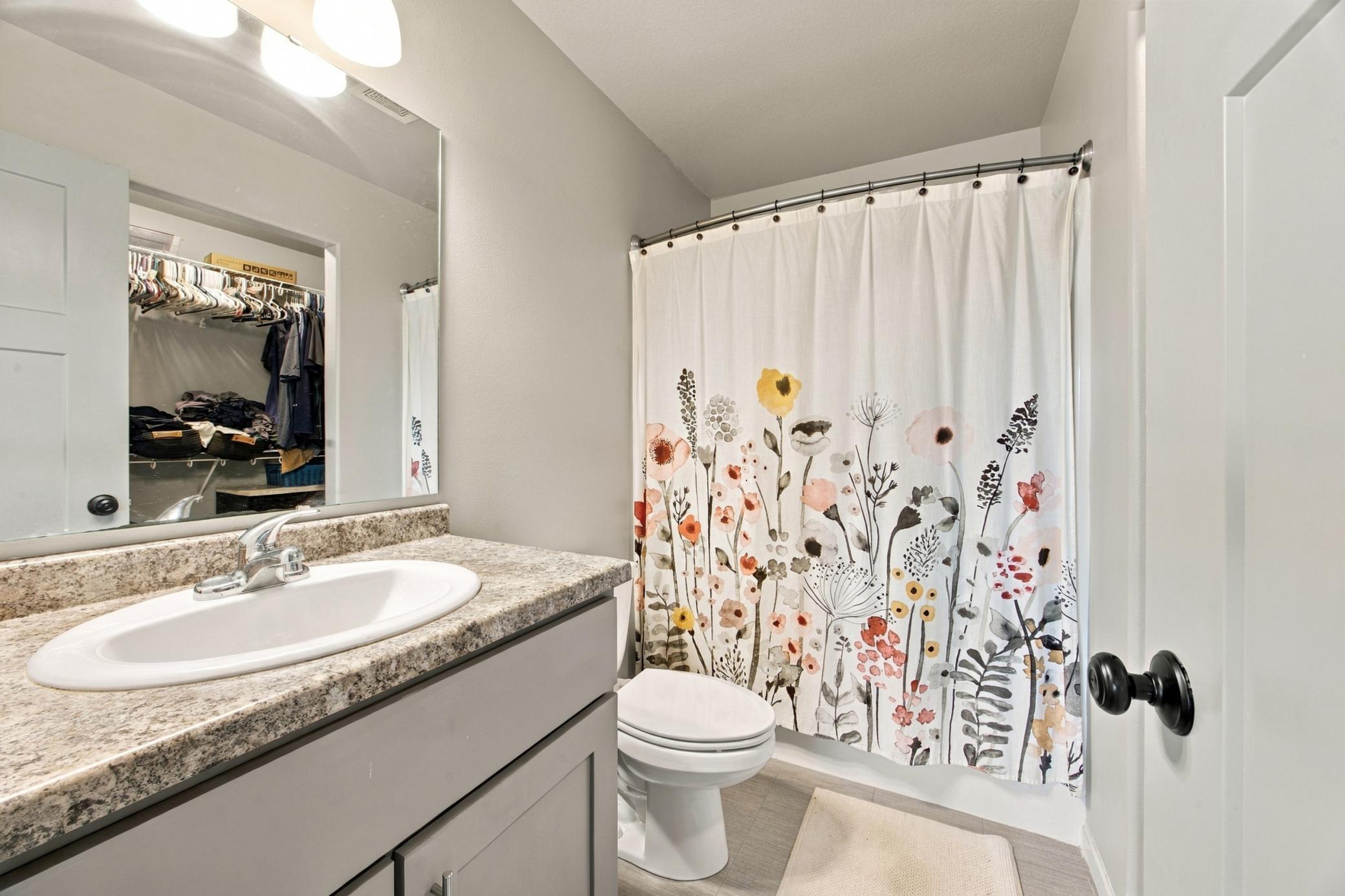 2016 single family home for sale at 2114 65th Avenue S in Fargo, ND — 3 bed, 3 bath (photo 14 of 28)