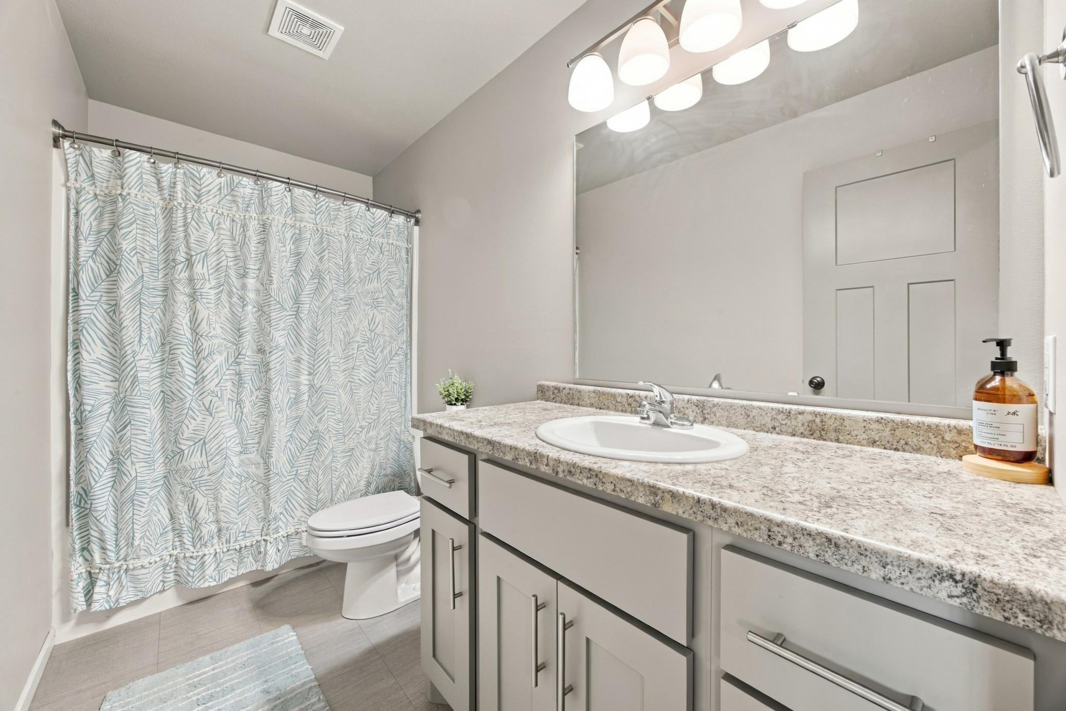 2016 single family home for sale at 2114 65th Avenue S in Fargo, ND — 3 bed, 3 bath (photo 24 of 28)