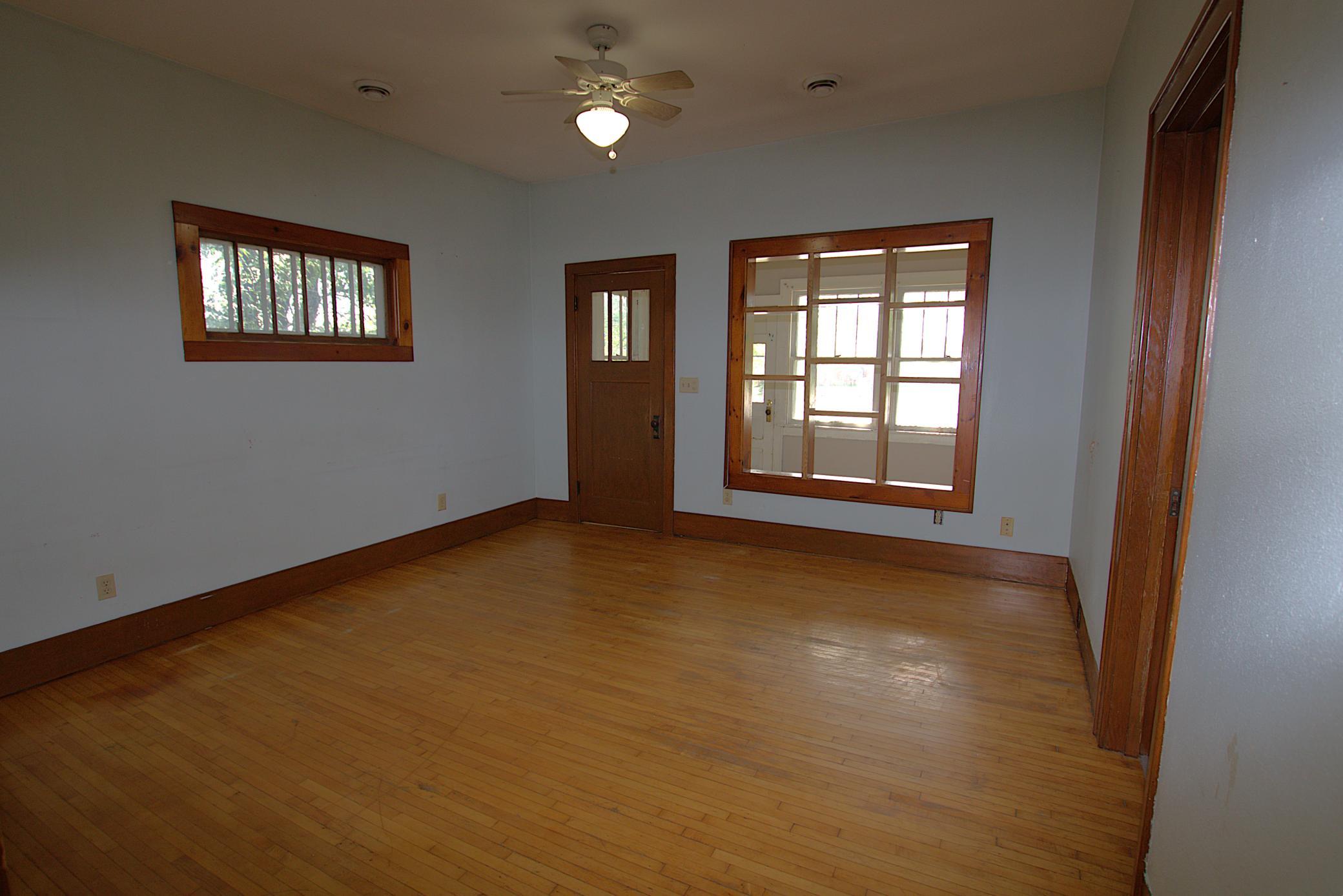 1904 single family home for sale at 1015 US 10 E in Staples, MN — 2 bed, 2 bath (photo 9 of 17)
