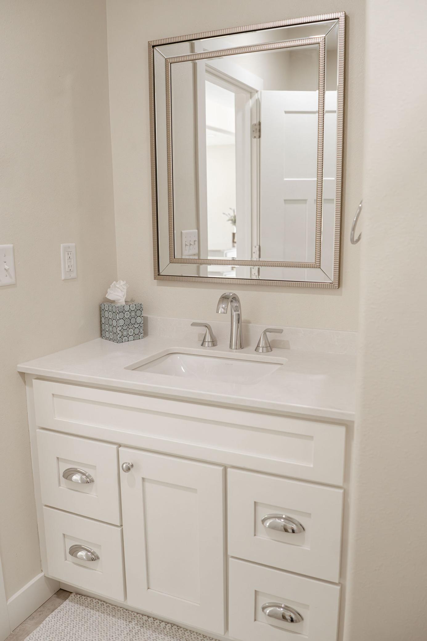 1954 single family home for sale at 705 18th Street N in Moorhead, MN — 3 bed, 2 bath (photo 18 of 45)