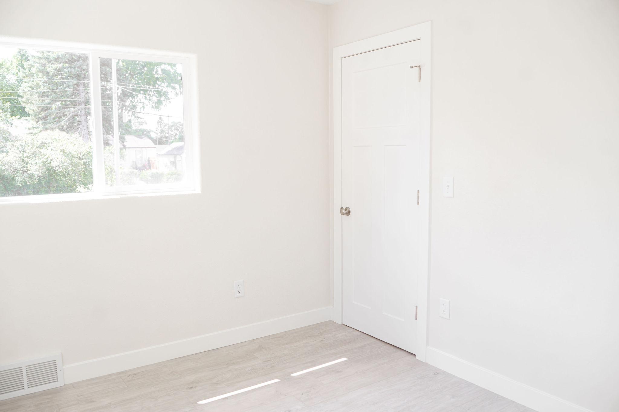 1954 single family home for sale at 705 18th Street N in Moorhead, MN — 3 bed, 2 bath (photo 24 of 45)