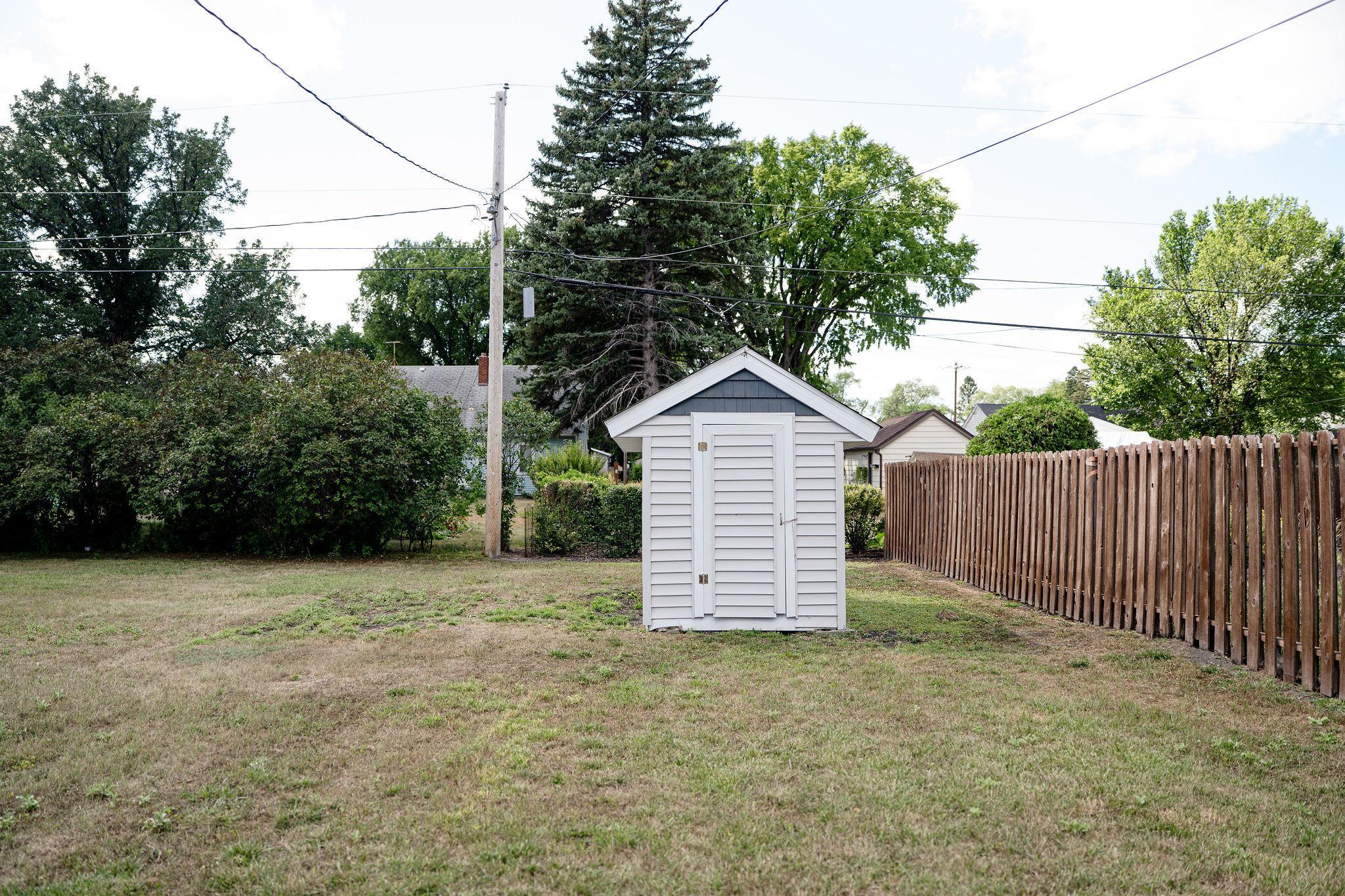 1954 single family home for sale at 705 18th Street N in Moorhead, MN — 3 bed, 2 bath (photo 39 of 45)