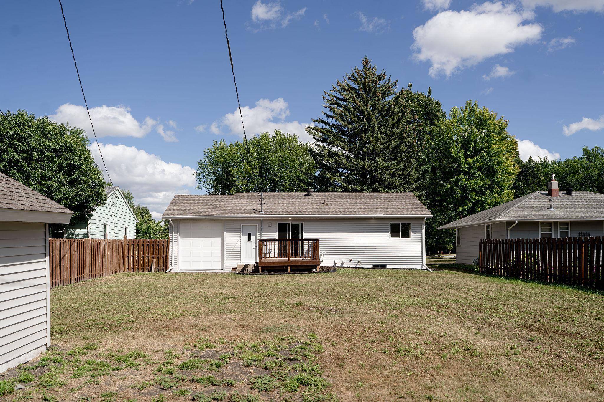 1954 single family home for sale at 705 18th Street N in Moorhead, MN — 3 bed, 2 bath (photo 41 of 45)