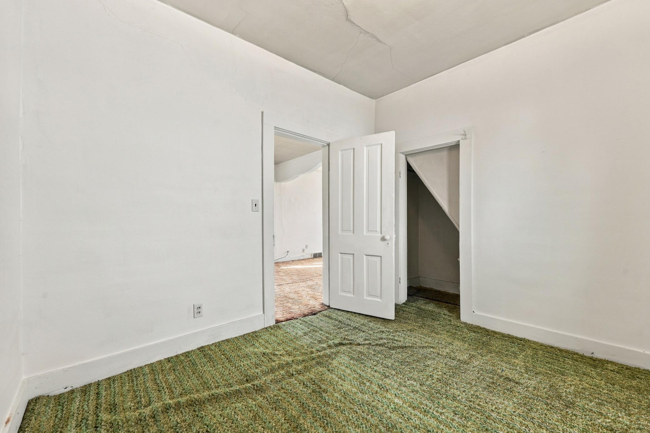1940 single family home for sale at 212 10th Street N in Breckenridge, MN — 2 bed, 1 bath (photo 12 of 30)