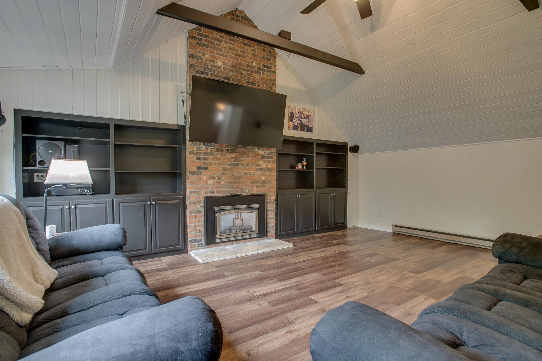 1950 single family home for sale at 1100 13th Street S in Moorhead, MN — 3 bed, 2 bath (photo 21 of 57)