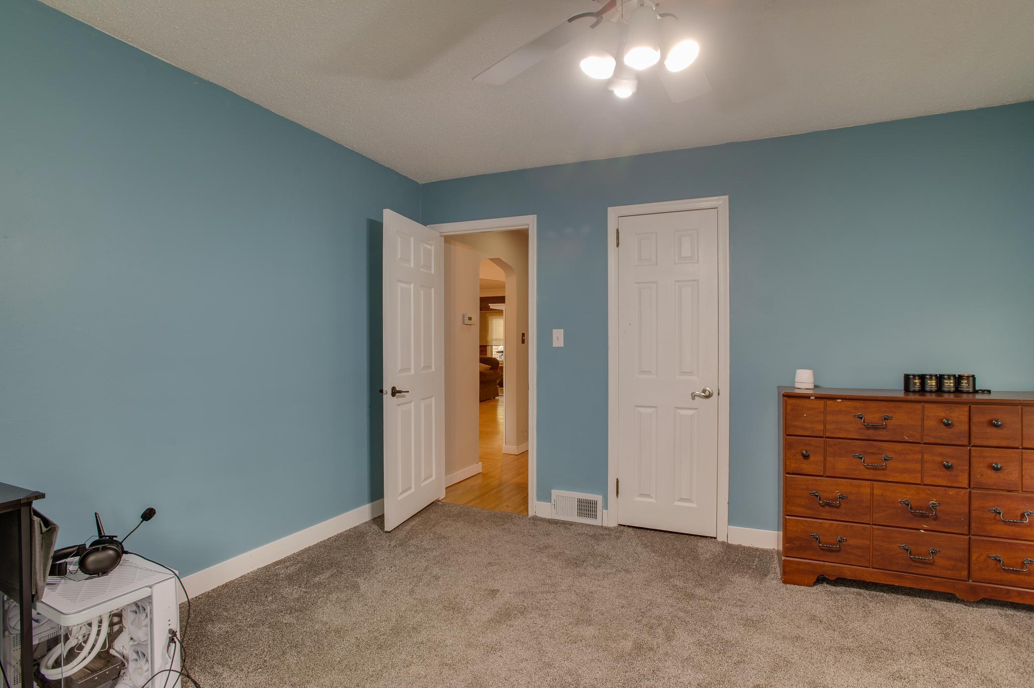 1950 single family home for sale at 1100 13th Street S in Moorhead, MN — 3 bed, 2 bath (photo 25 of 57)