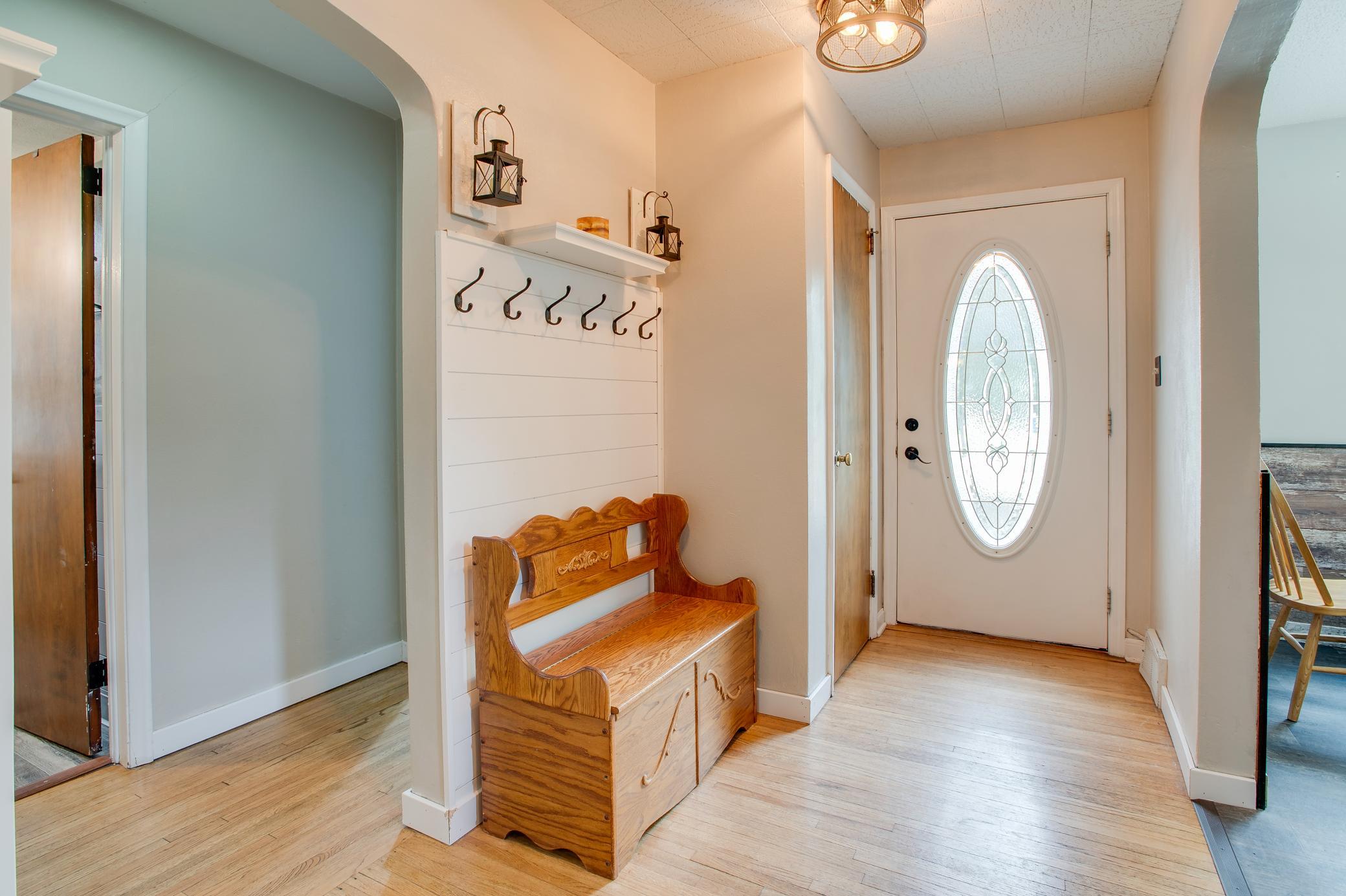1950 single family home for sale at 1100 13th Street S in Moorhead, MN — 3 bed, 2 bath (photo 6 of 57)