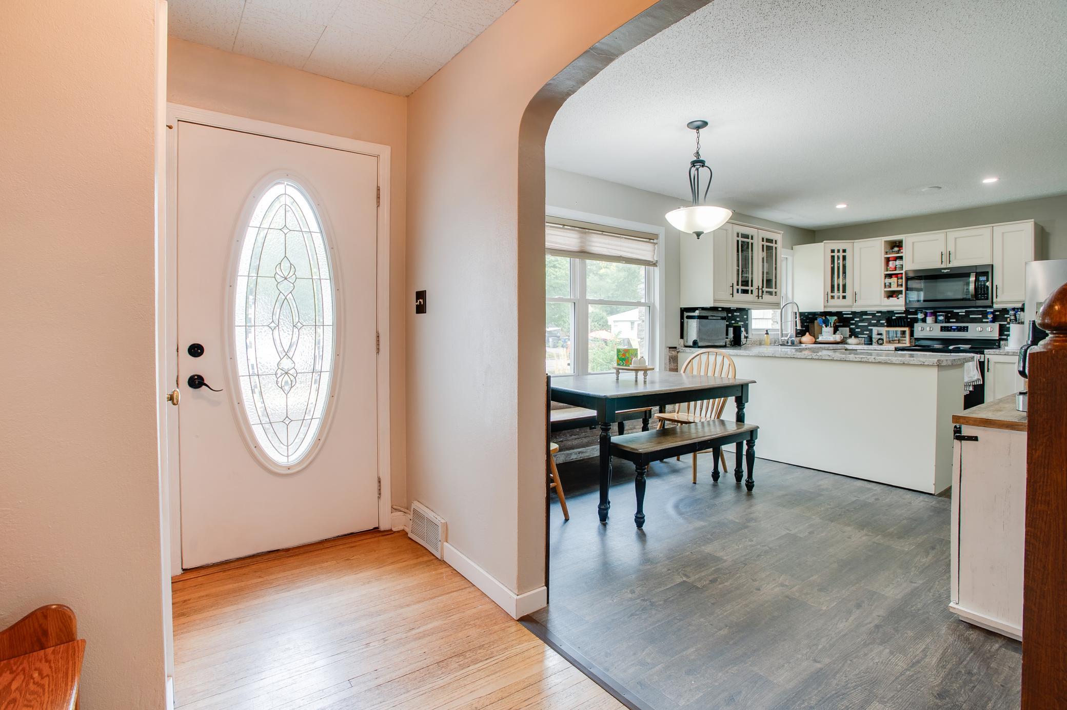 1950 single family home for sale at 1100 13th Street S in Moorhead, MN — 3 bed, 2 bath (photo 7 of 57)