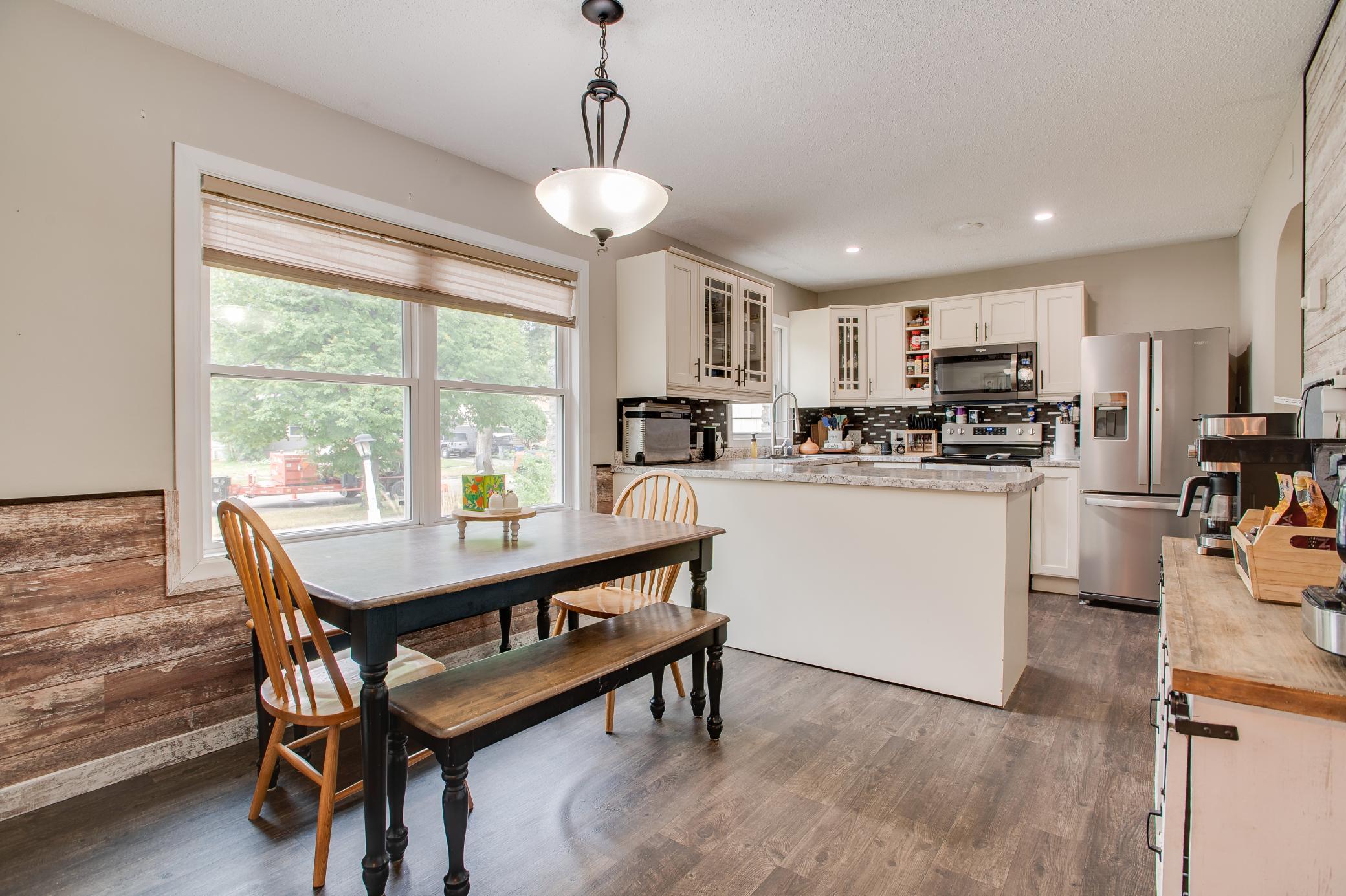 1950 single family home for sale at 1100 13th Street S in Moorhead, MN — 3 bed, 2 bath (photo 9 of 57)