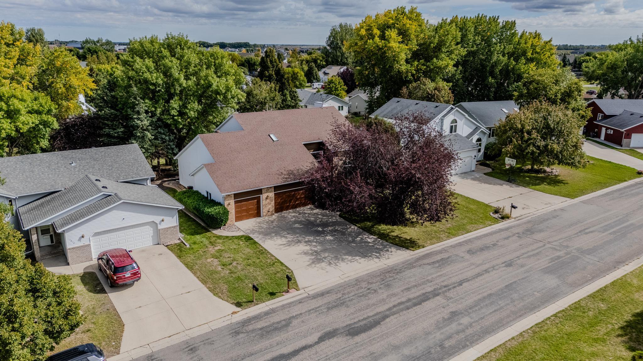 1814 32nd Street S, Moorhead, MN
