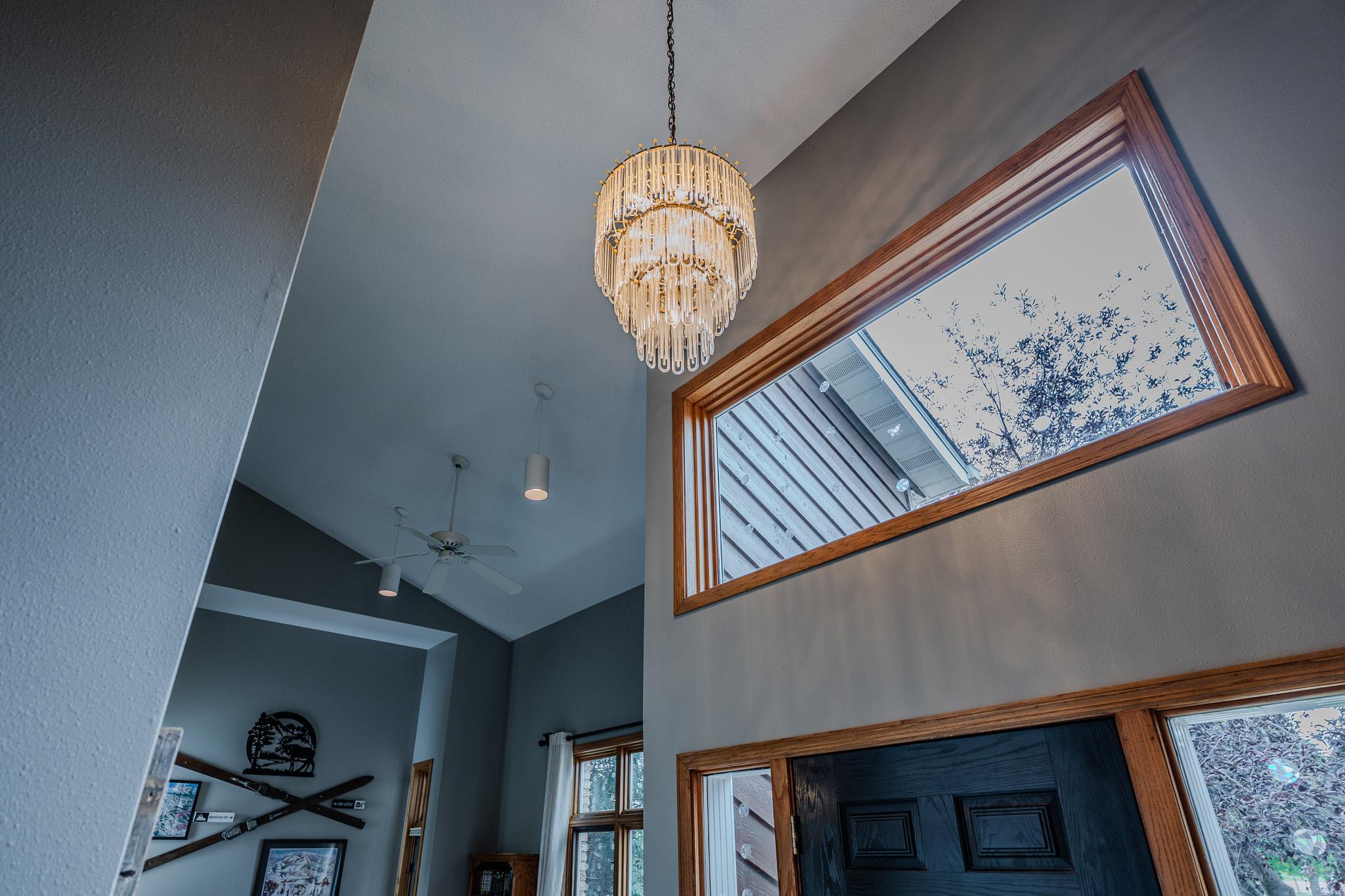 1990 single family home for sale at 1814 32nd Street S in Moorhead, MN — 6 bed, 4 bath (photo 17 of 71)