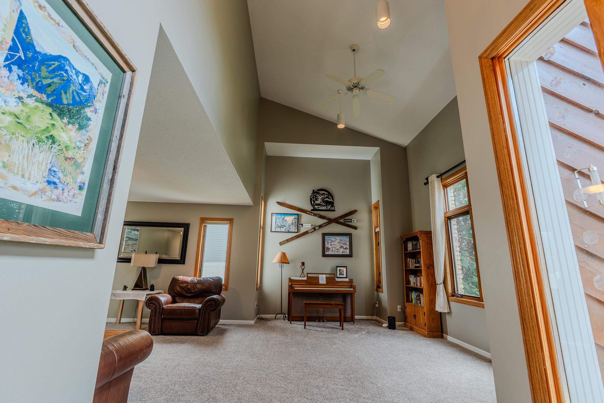 1990 single family home for sale at 1814 32nd Street S in Moorhead, MN — 6 bed, 4 bath (photo 23 of 71)