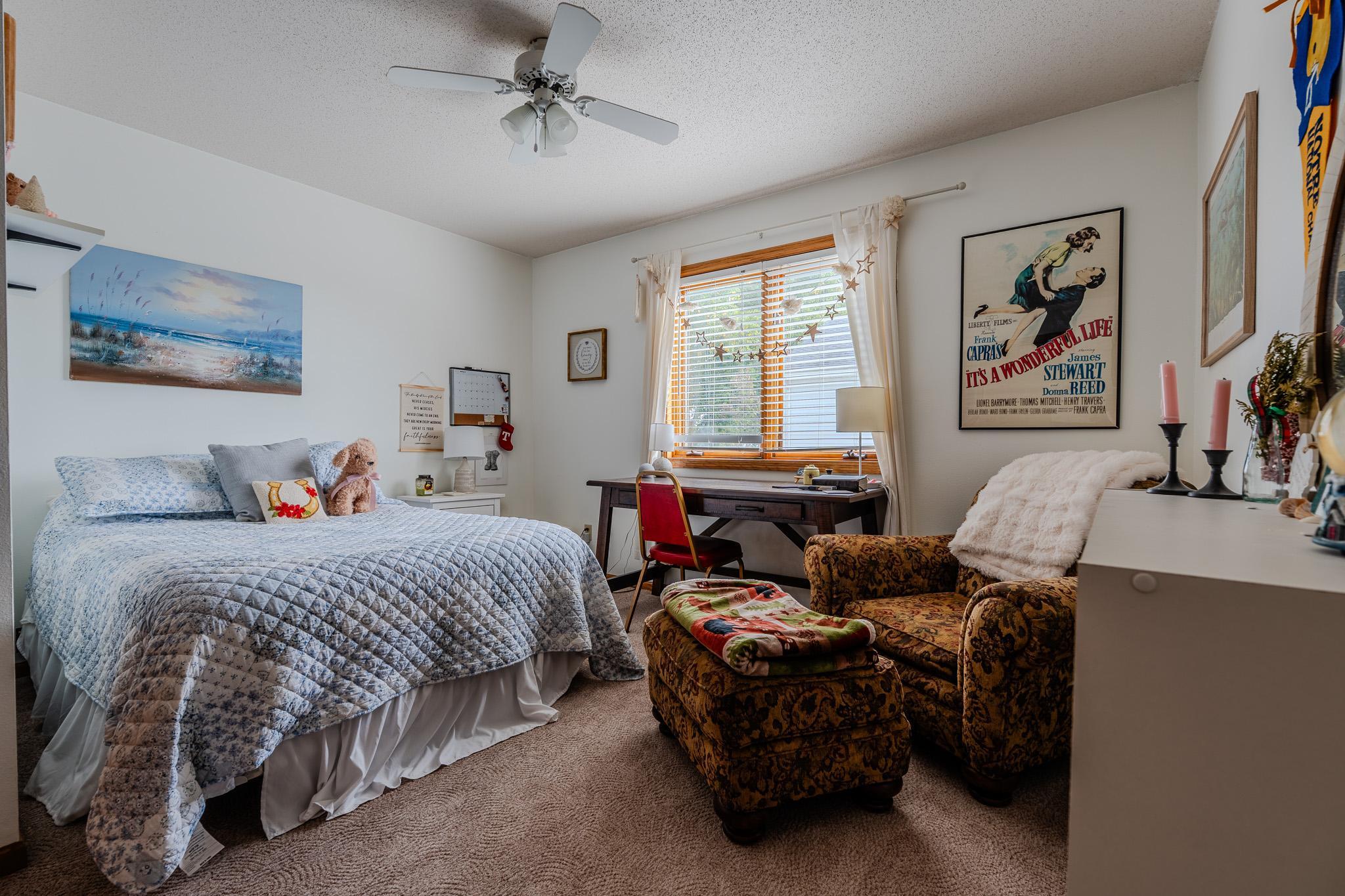 1990 single family home for sale at 1814 32nd Street S in Moorhead, MN — 6 bed, 4 bath (photo 41 of 71)