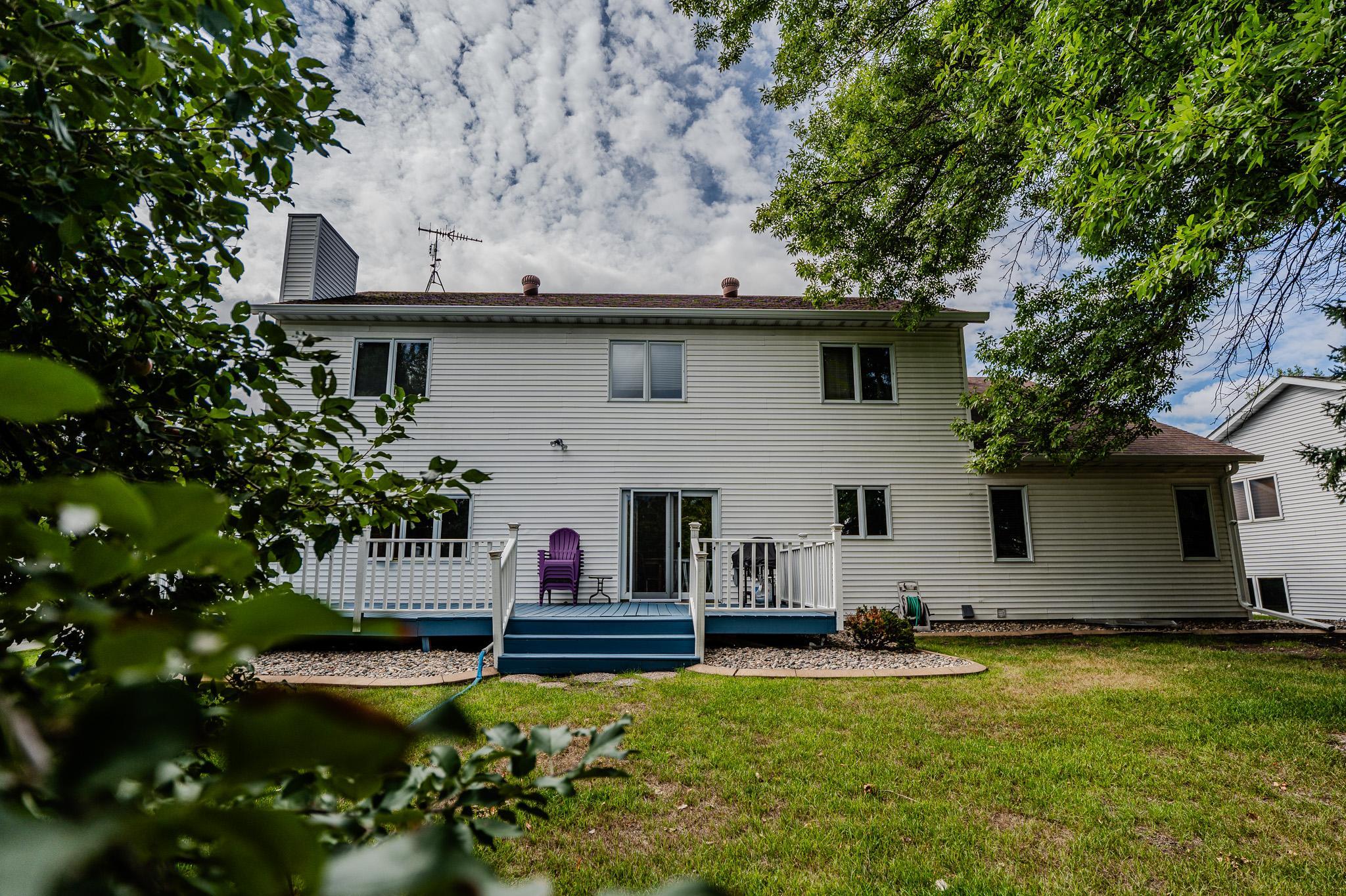 1990 single family home for sale at 1814 32nd Street S in Moorhead, MN — 6 bed, 4 bath (photo 61 of 71)