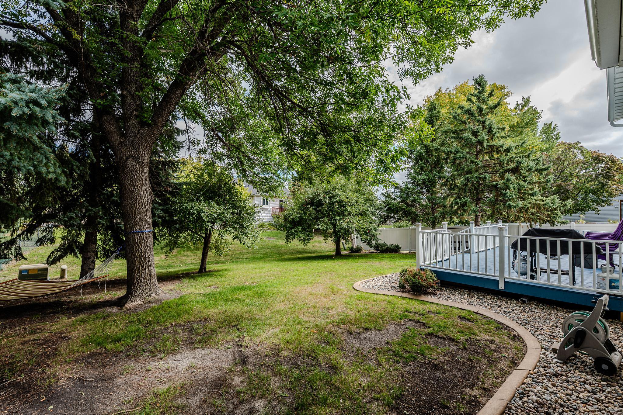 1990 single family home for sale at 1814 32nd Street S in Moorhead, MN — 6 bed, 4 bath (photo 68 of 71)