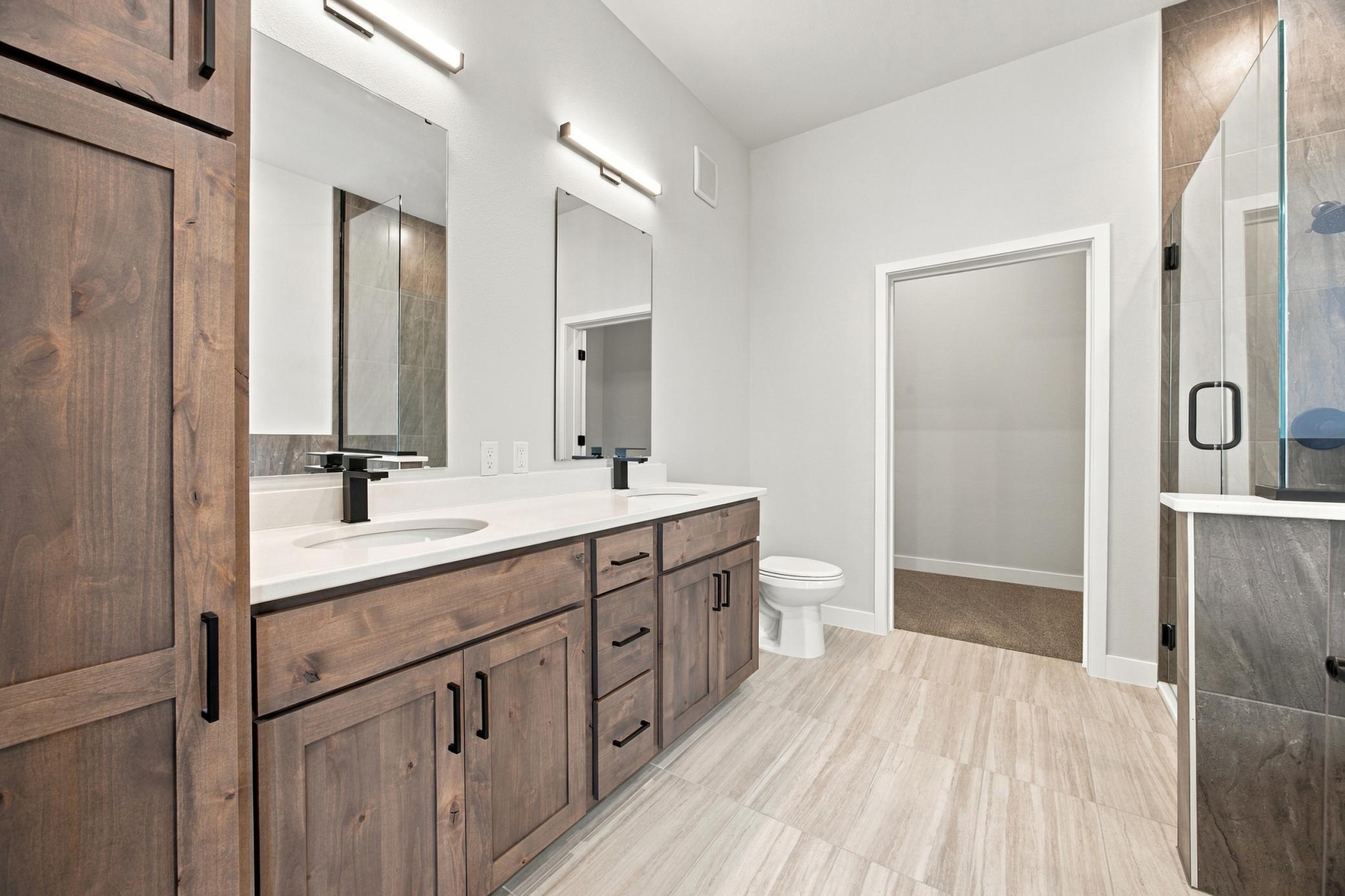 2024 condo for sale at 4470 24th Avenue S, Unit 604 in Fargo, ND — 1 bed, 2 bath (photo 14 of 16)