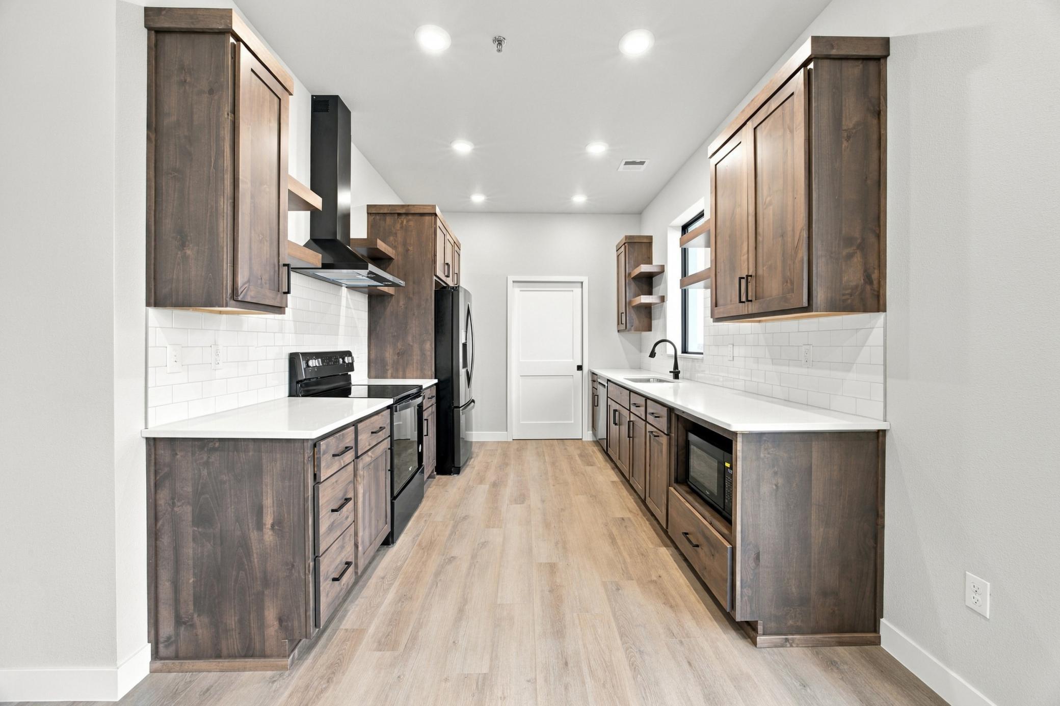 2024 condo for sale at 4470 24th Avenue S, Unit 604 in Fargo, ND — 1 bed, 2 bath (photo 9 of 16)